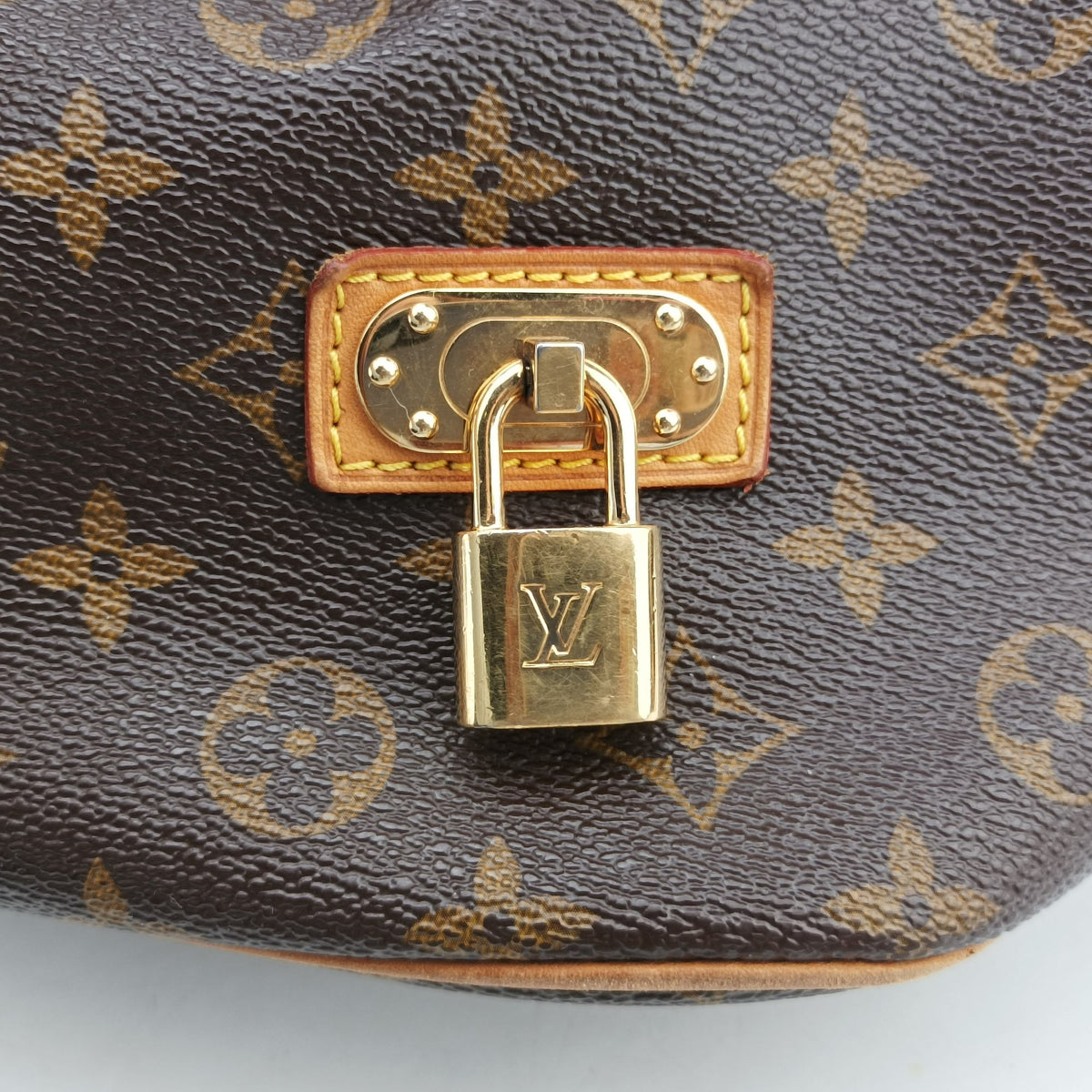 Vintage Louis Vuitton Neo Brown×Beige Monogram Canvas M40372 shoulderbag | stylenewstar