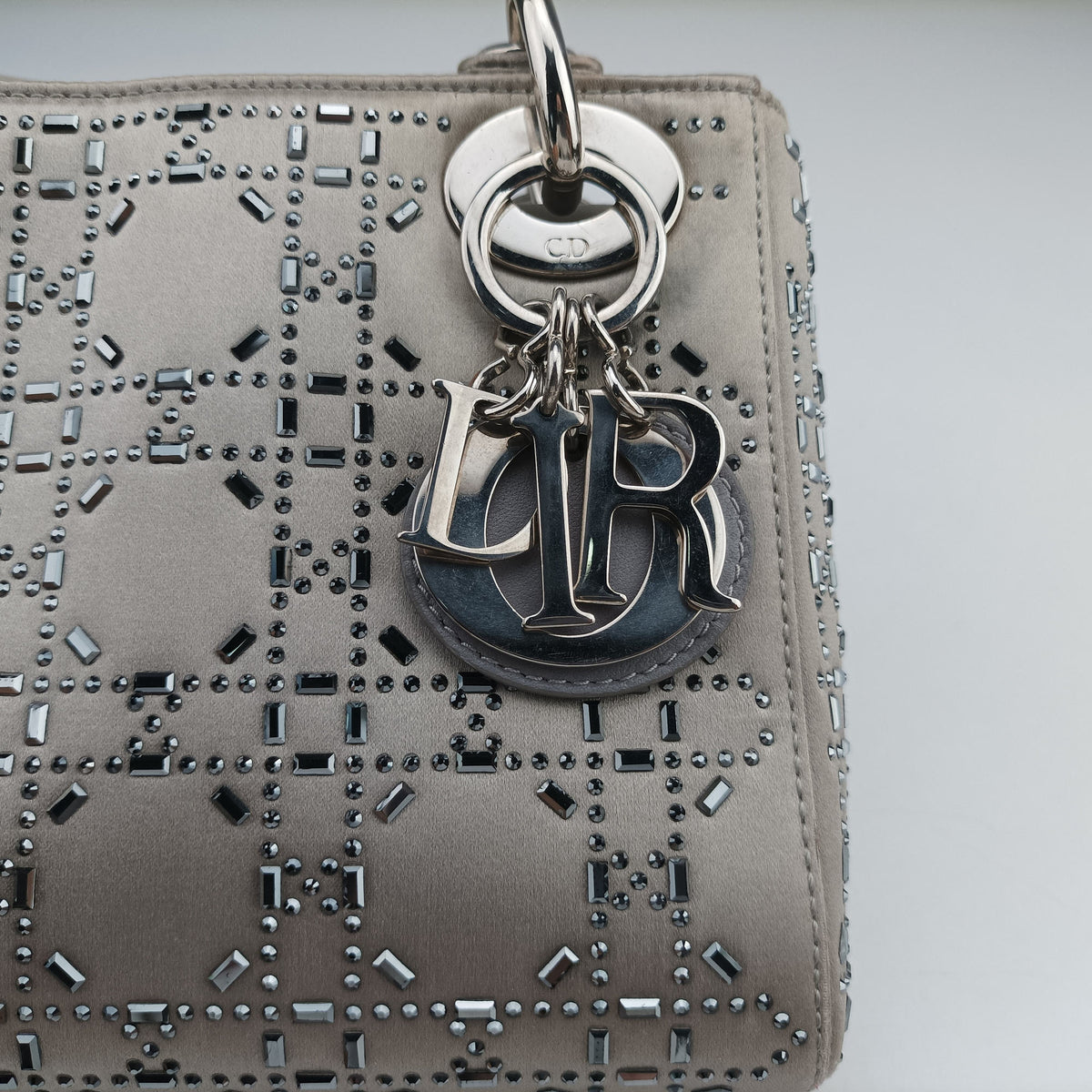 Pre-owned Christian Dior Lady Dior Grey satin  shoulderbag | stylenewstar
