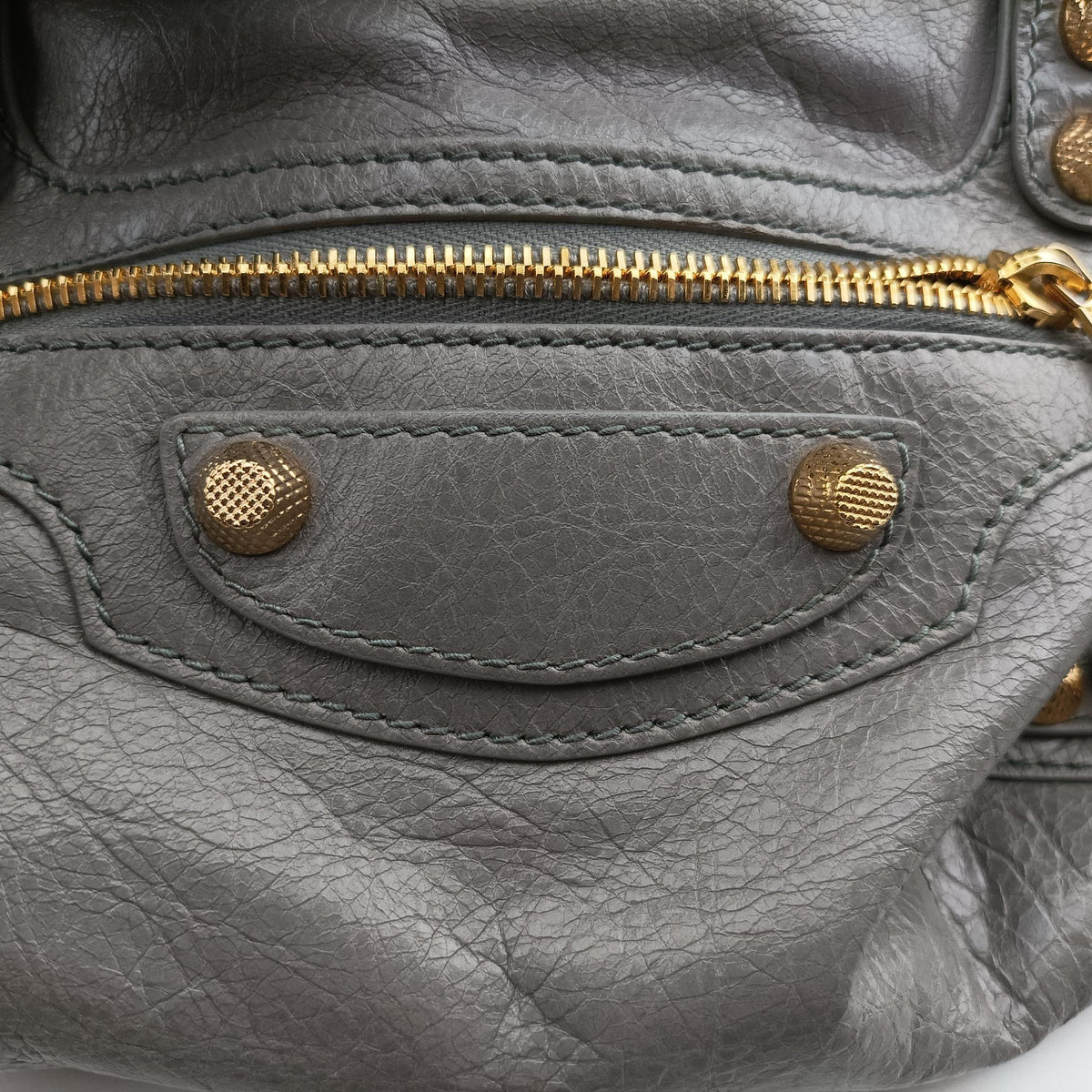 Pre-owned Balenciaga Giant City Grey lambskin  shoulderbag | stylenewstar