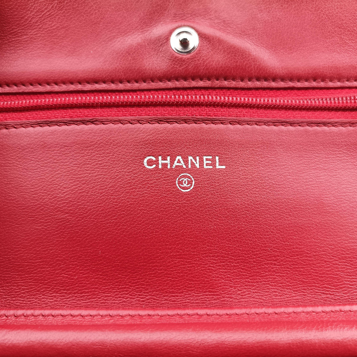 Secondhand Chanel Matelasse coco mark Red lambskin A33814 shoulderbag | stylenewstar