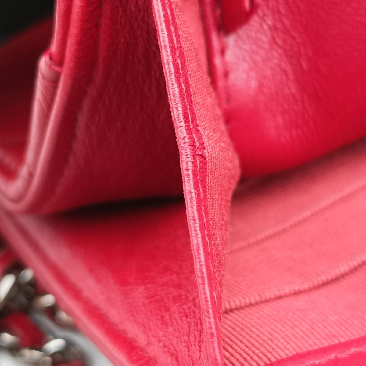 Secondhand Chanel Matelasse coco mark Red lambskin A33814 shoulderbag | stylenewstar