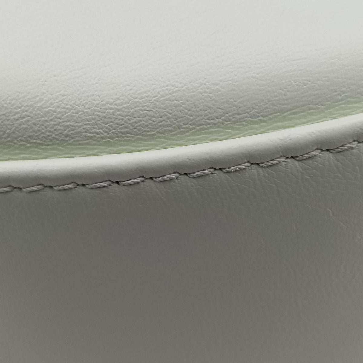 Secondhand Louis Vuitton Bubblegram Over the Moon VERT D’EAU Leather M20857 shoulderbag | stylenewstar