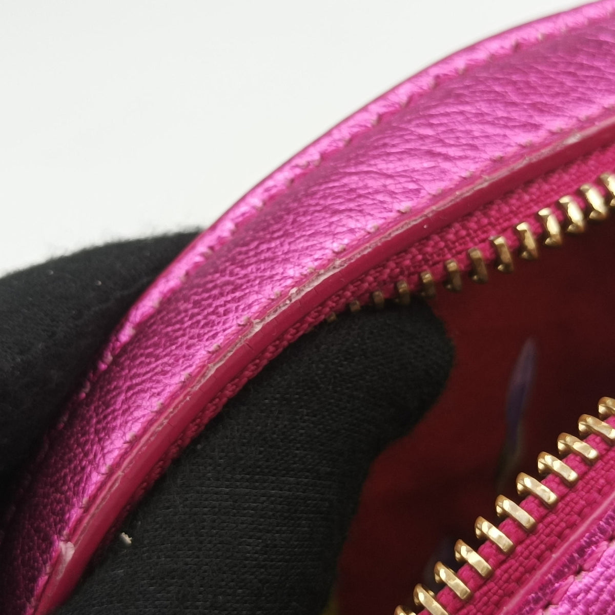 Pre-owned Dolce & Gabbana Round Quilted Pink Leather AP1449 shoulderbag | stylenewstar