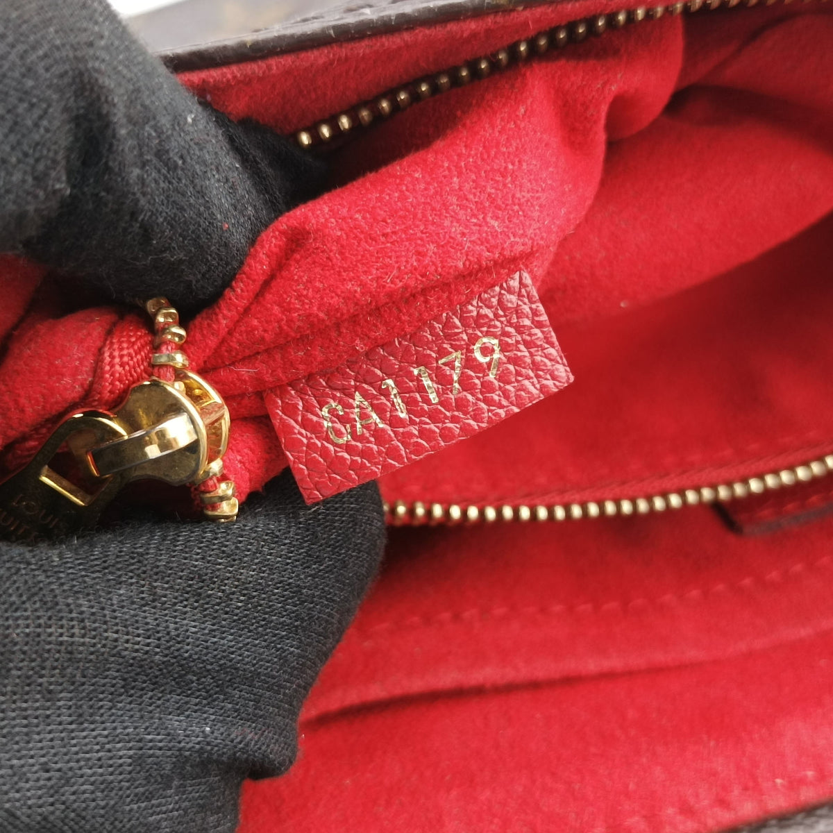 Secondhand Louis Vuitton SAINT PLACIDE brown×CERISE Monogram Canvas×calf leather M43713 shoulderbag | stylenewstar