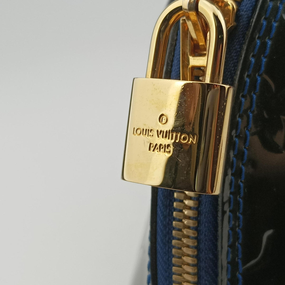 Pre-owned Louis Vuitton Alma PM BLUE INFINI Vernis M91443 handbag | stylenewstar