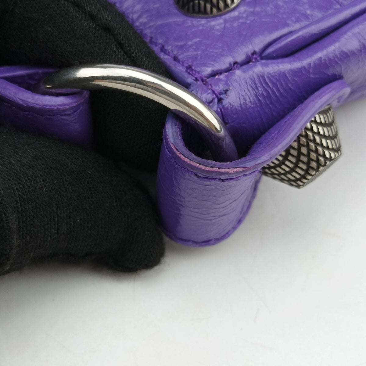 Pre-owned Balenciaga Le Cagole Purple lambskin  shoulderbag | stylenewstar