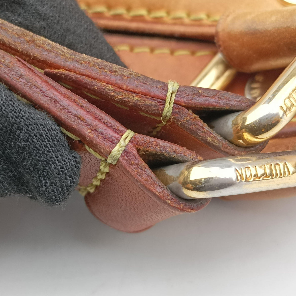 Secondhand Louis Vuitton Brea GM TERRE D’OMBRE Vernis  shoulderbag | stylenewstar