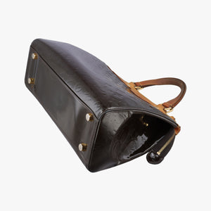 Secondhand Louis Vuitton Brea GM TERRE D’OMBRE Vernis  shoulderbag | stylenewstar