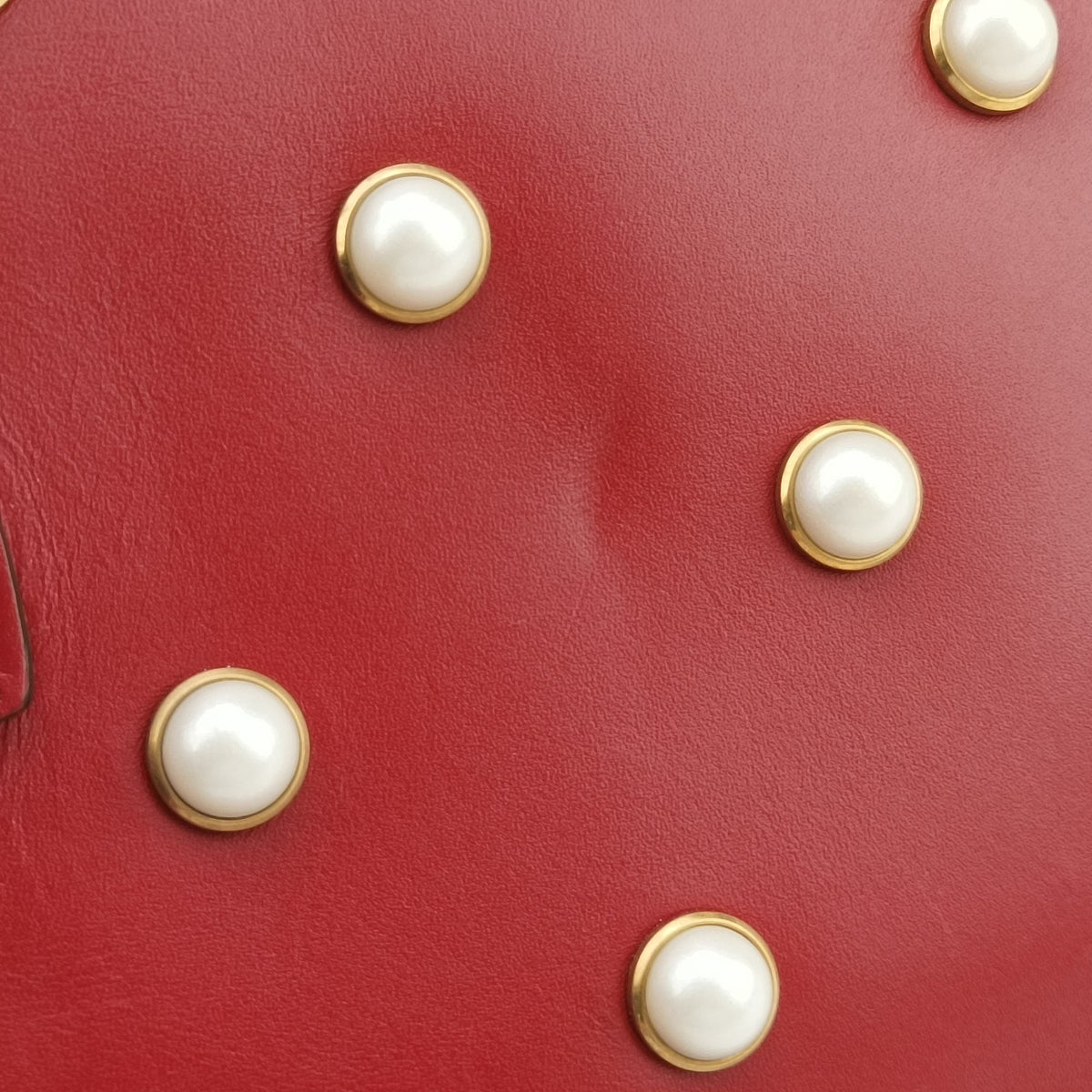Pre-owned Gucci Broadway Pearl Bee Red Leather 453778 shoulderbag | stylenewstar