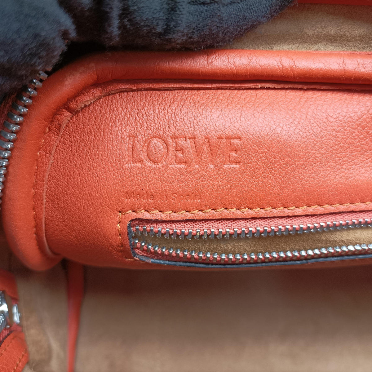 Pre-owned Loewe Amazona Orange Leather  handbag | stylenewstar