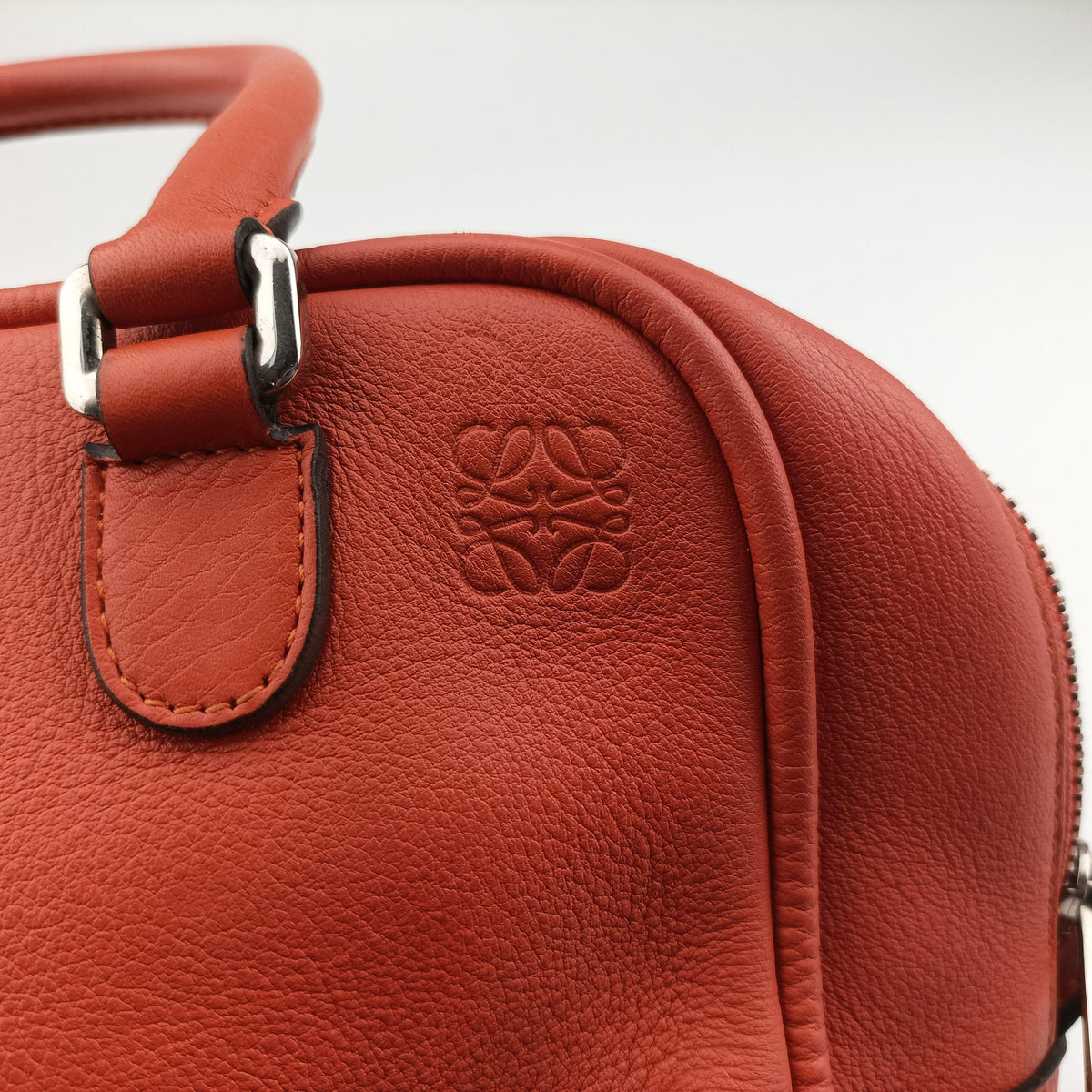 Pre-owned Loewe Amazona Orange Leather  handbag | stylenewstar