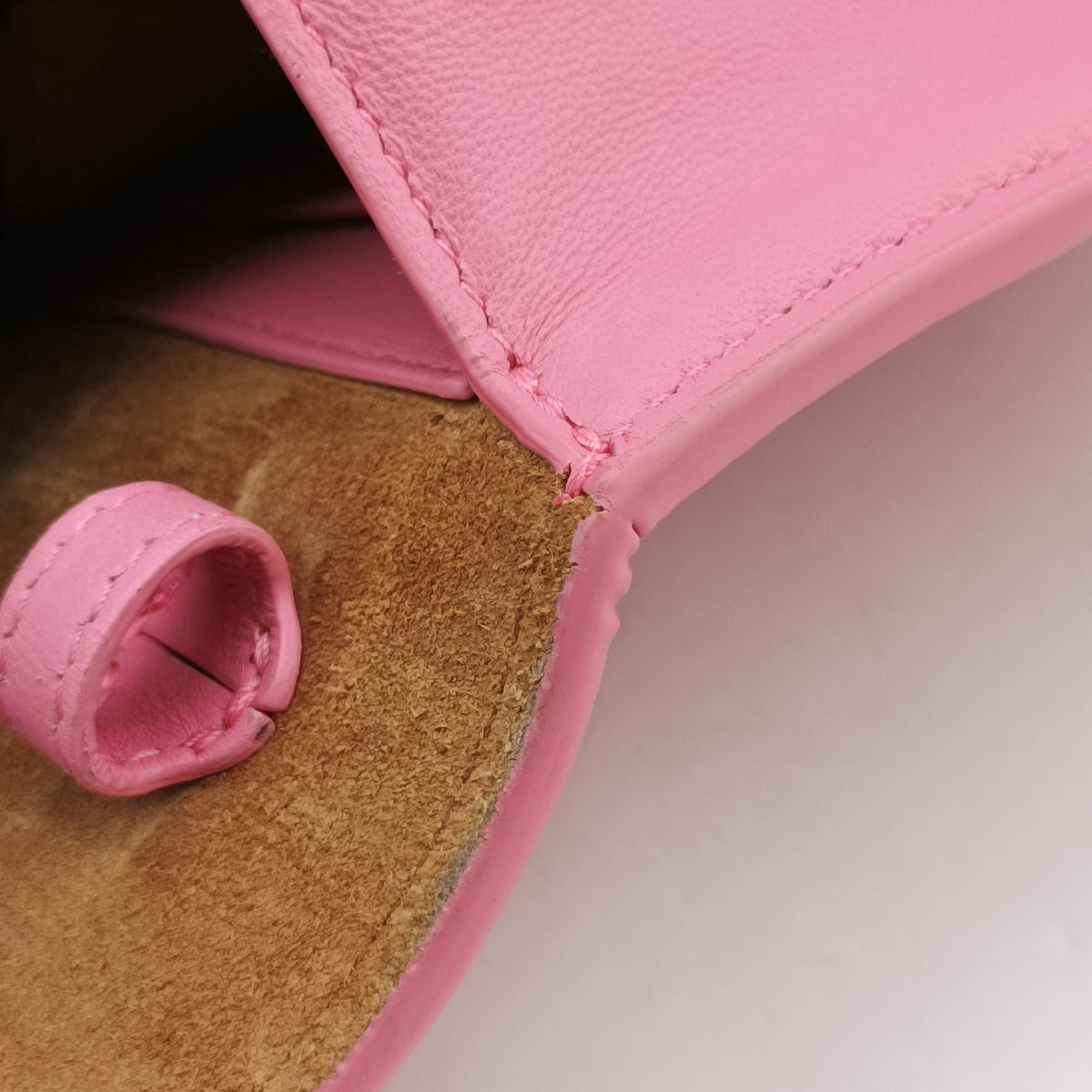 Pre-owned Bottega Veneta Cassette Pink lambskin  shoulderbag | stylenewstar