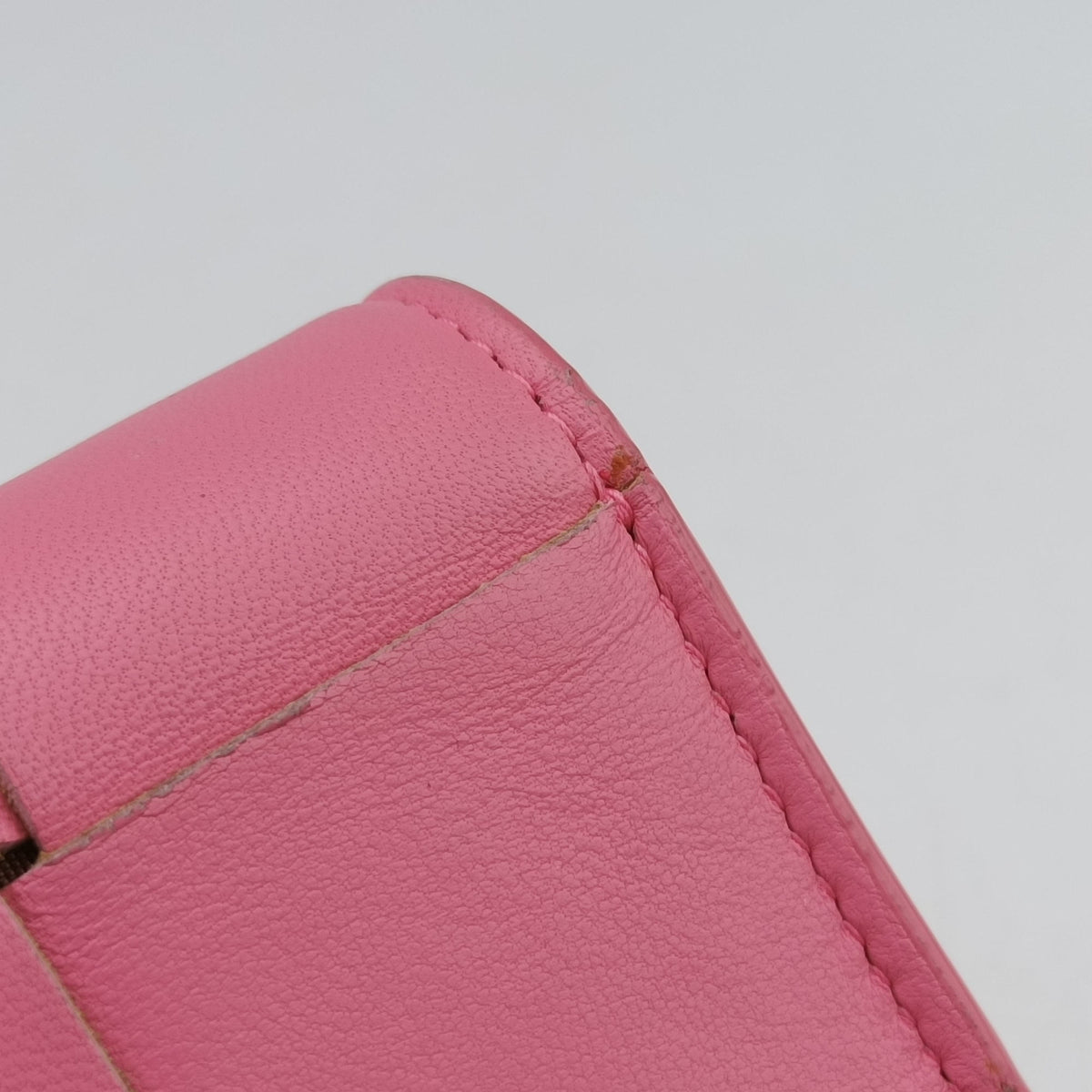 Pre-owned Bottega Veneta Cassette Pink lambskin  shoulderbag | stylenewstar