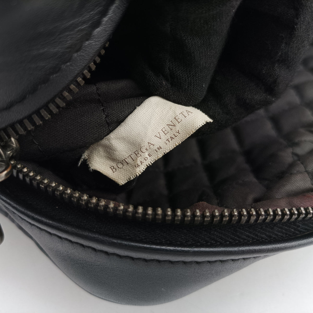 Pre-owned Bottega Veneta Intrecciato Black Lambskin  shoulderbag | stylenewstar