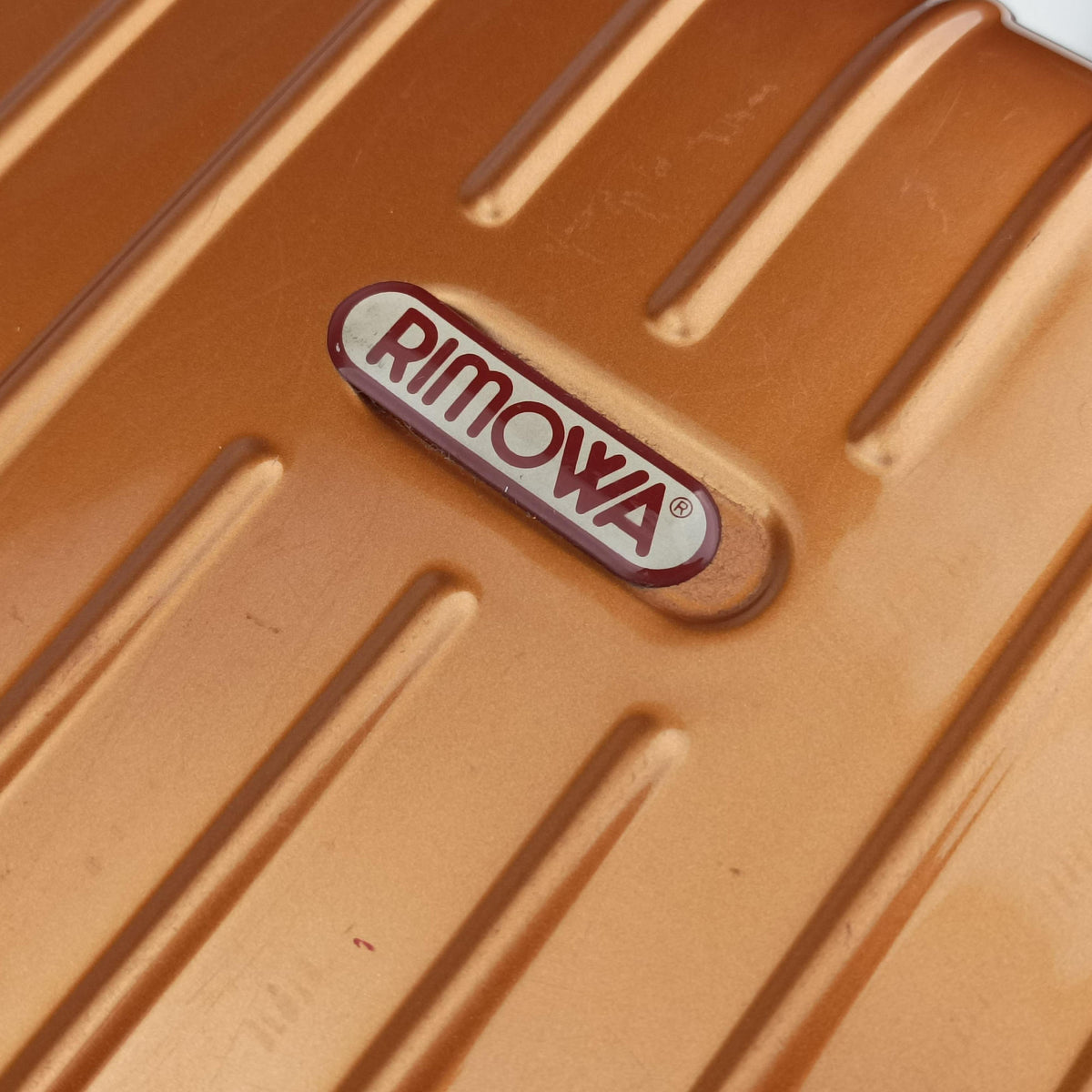 Pre-owned RIMOWA TOPAS Orange aluminum  suitcase | stylenewstar