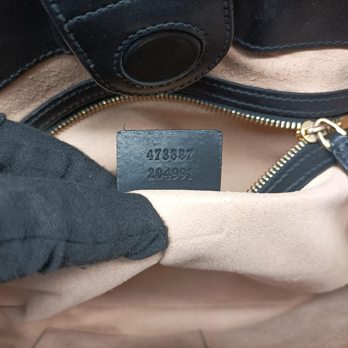 Pre-owned Gucci GG Supreme Bee Black× Beige PVC coated canvas×leather 473887 handbag | stylenewstar