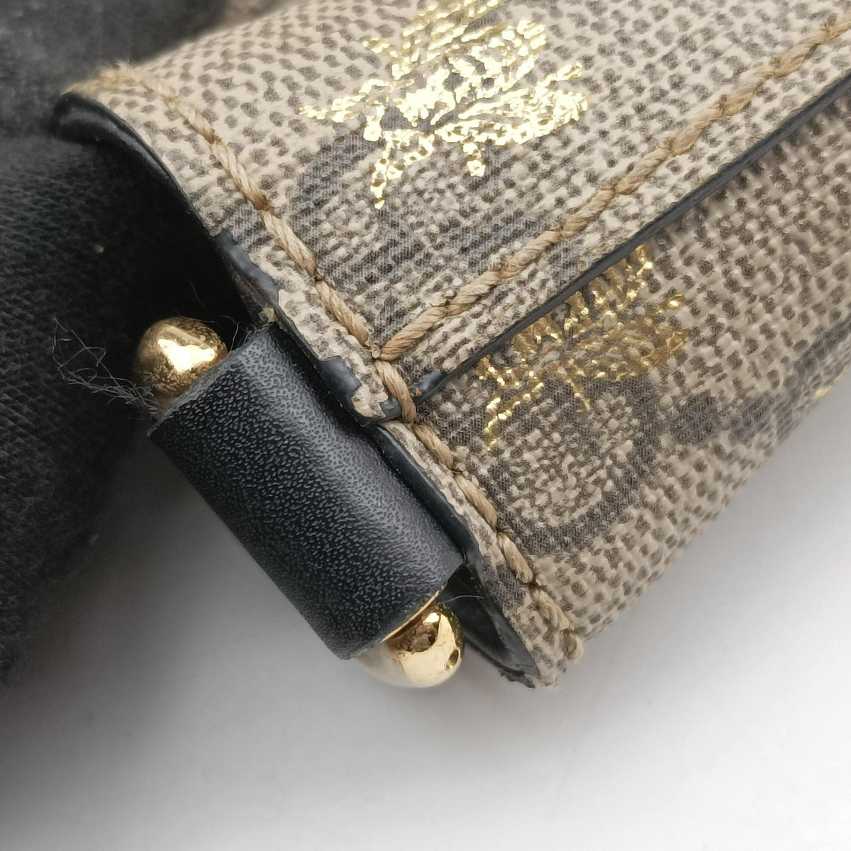 Pre-owned Gucci GG Supreme Bee Black× Beige PVC coated canvas×leather 473887 handbag | stylenewstar