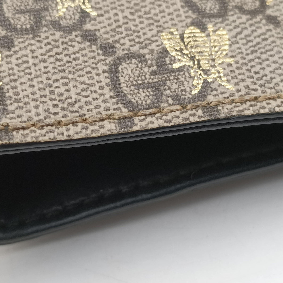 Pre-owned Gucci GG Supreme Bee Black× Beige PVC coated canvas×leather 473887 handbag | stylenewstar