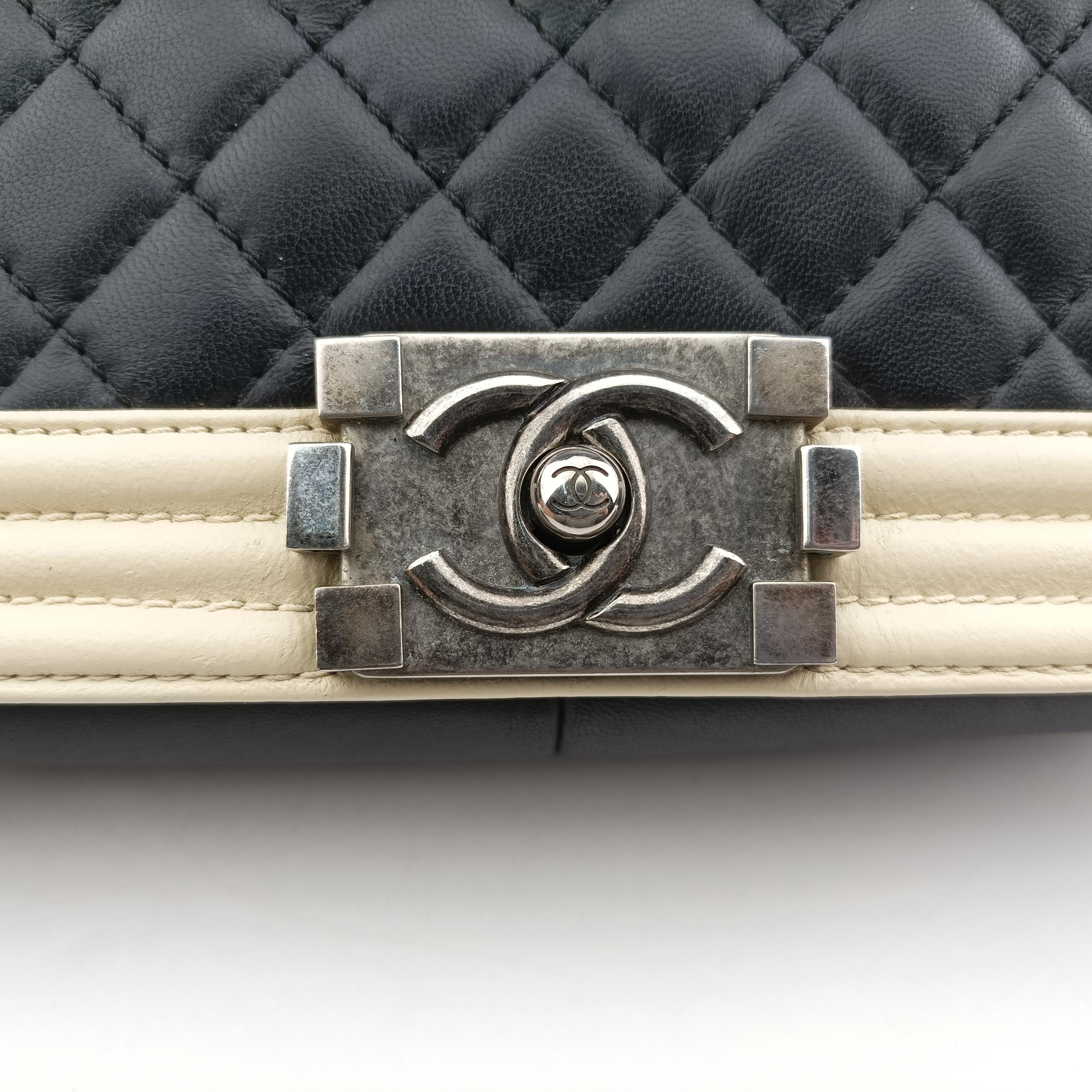 Vintage Chanel BOY CHANEL Black×beige lambskin A67087 shoulderbag | stylenewstar