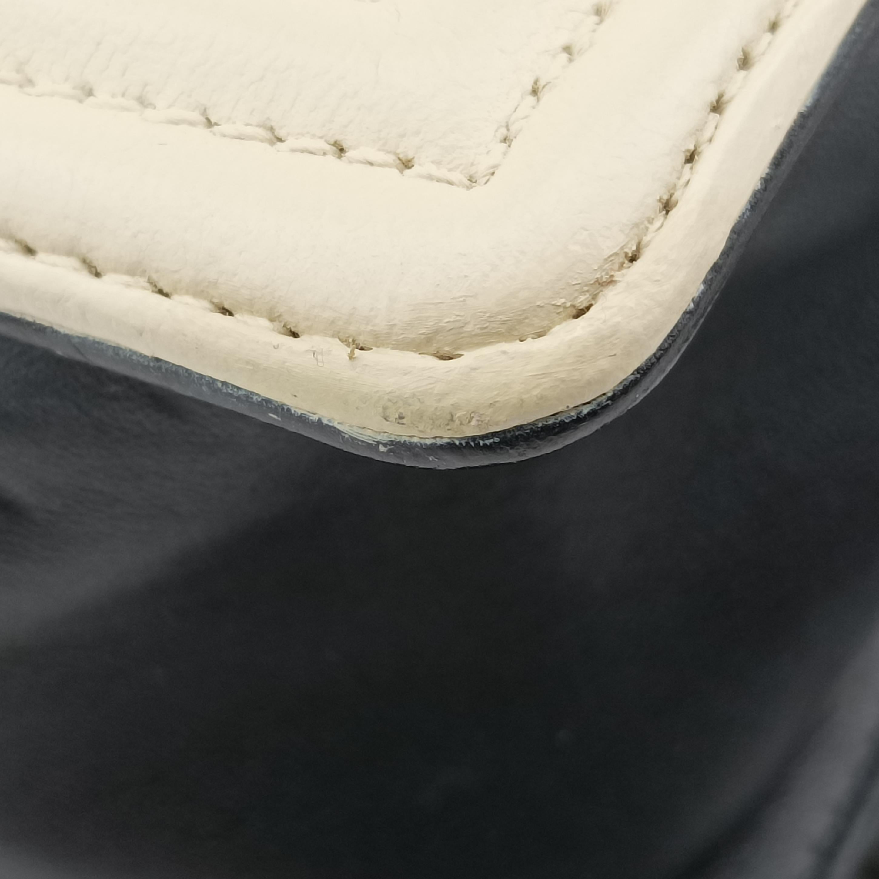 Vintage Chanel BOY CHANEL Black×beige lambskin A67087 shoulderbag | stylenewstar