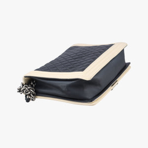 Vintage Chanel BOY CHANEL Black×beige lambskin A67087 shoulderbag | stylenewstar