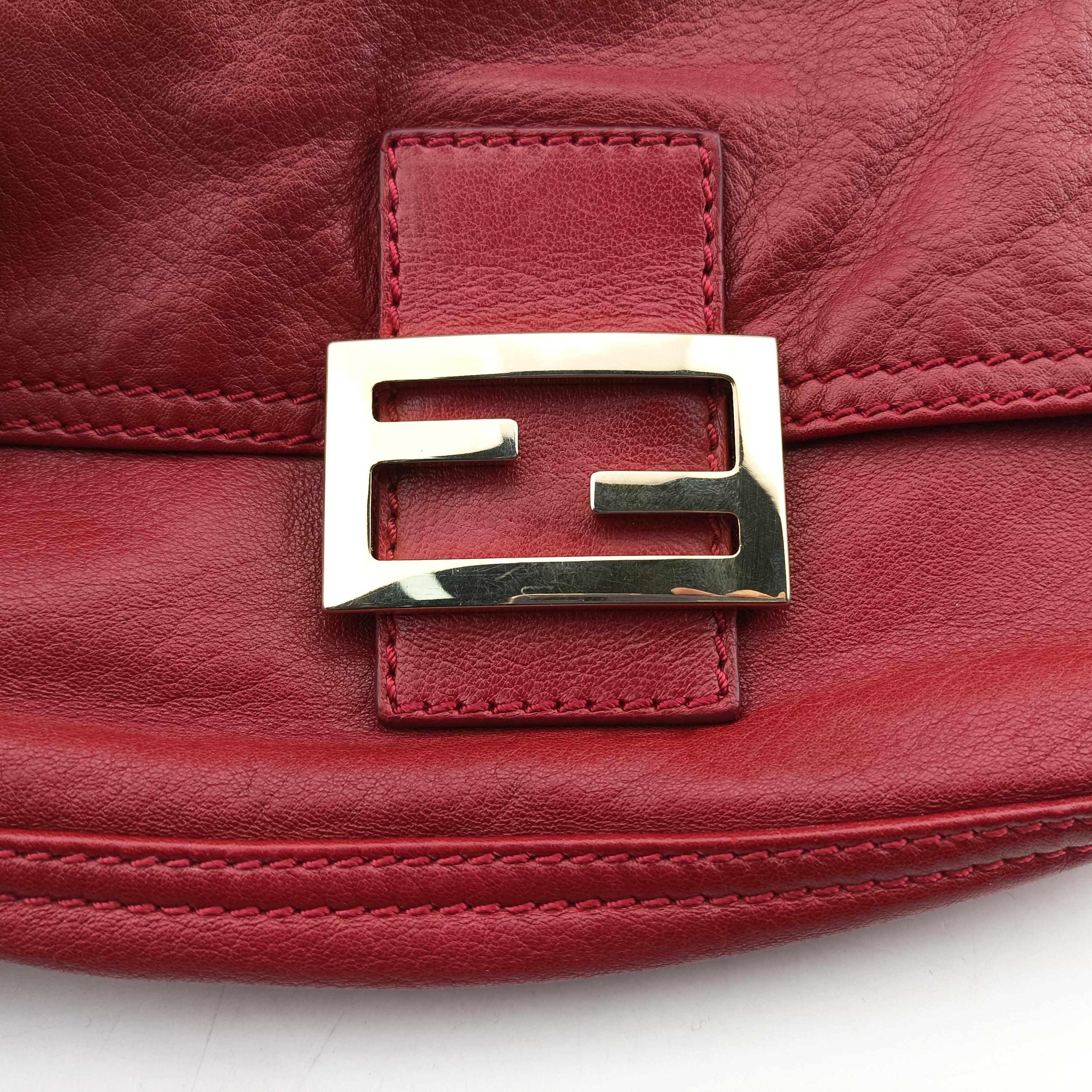 Secondhand Fendi Baguette Red Leather 8BR180 handbag | stylenewstar