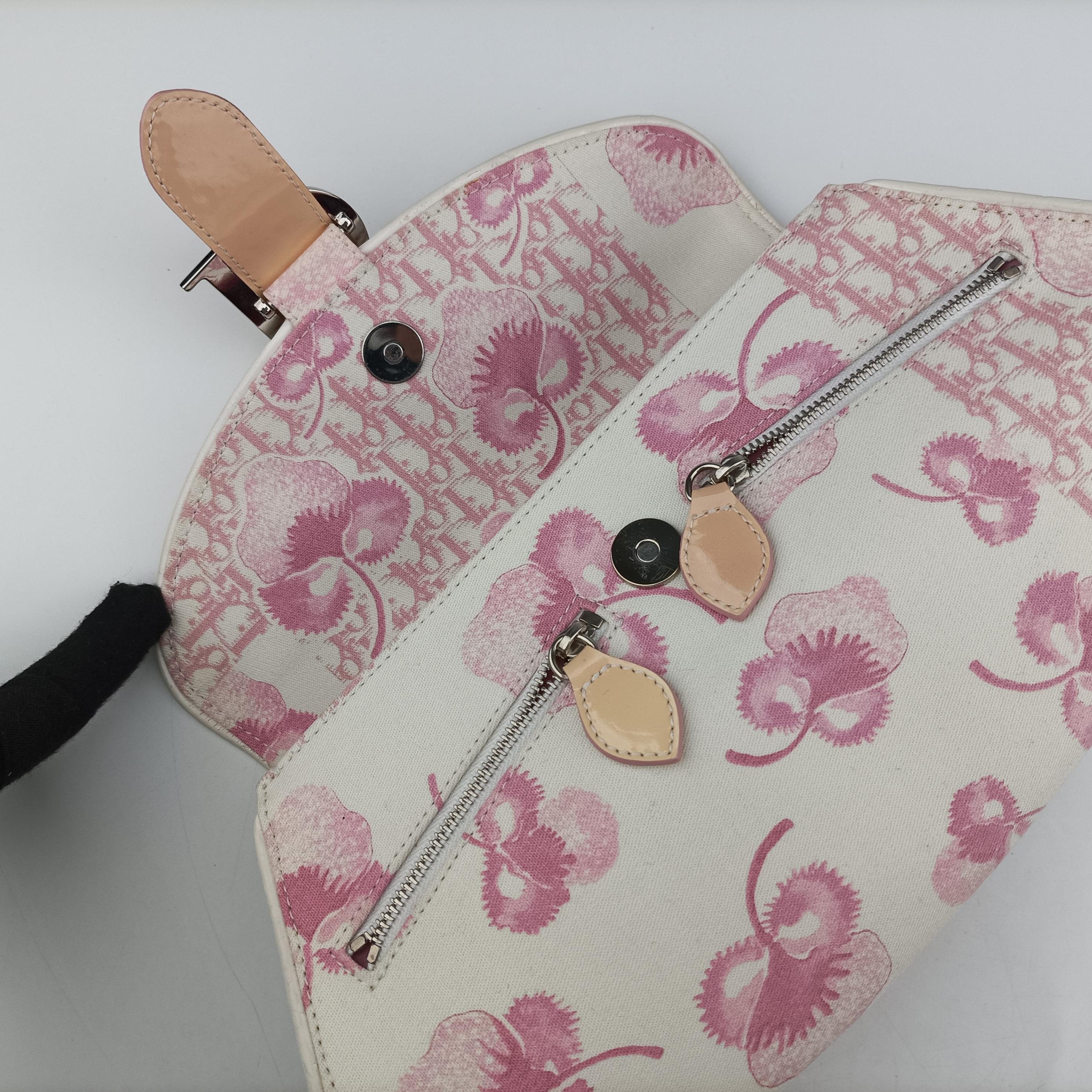 Pre-owned Christian Dior Logogram Ivory x Pink x Multicolor canvas  shoulderbag | stylenewstar