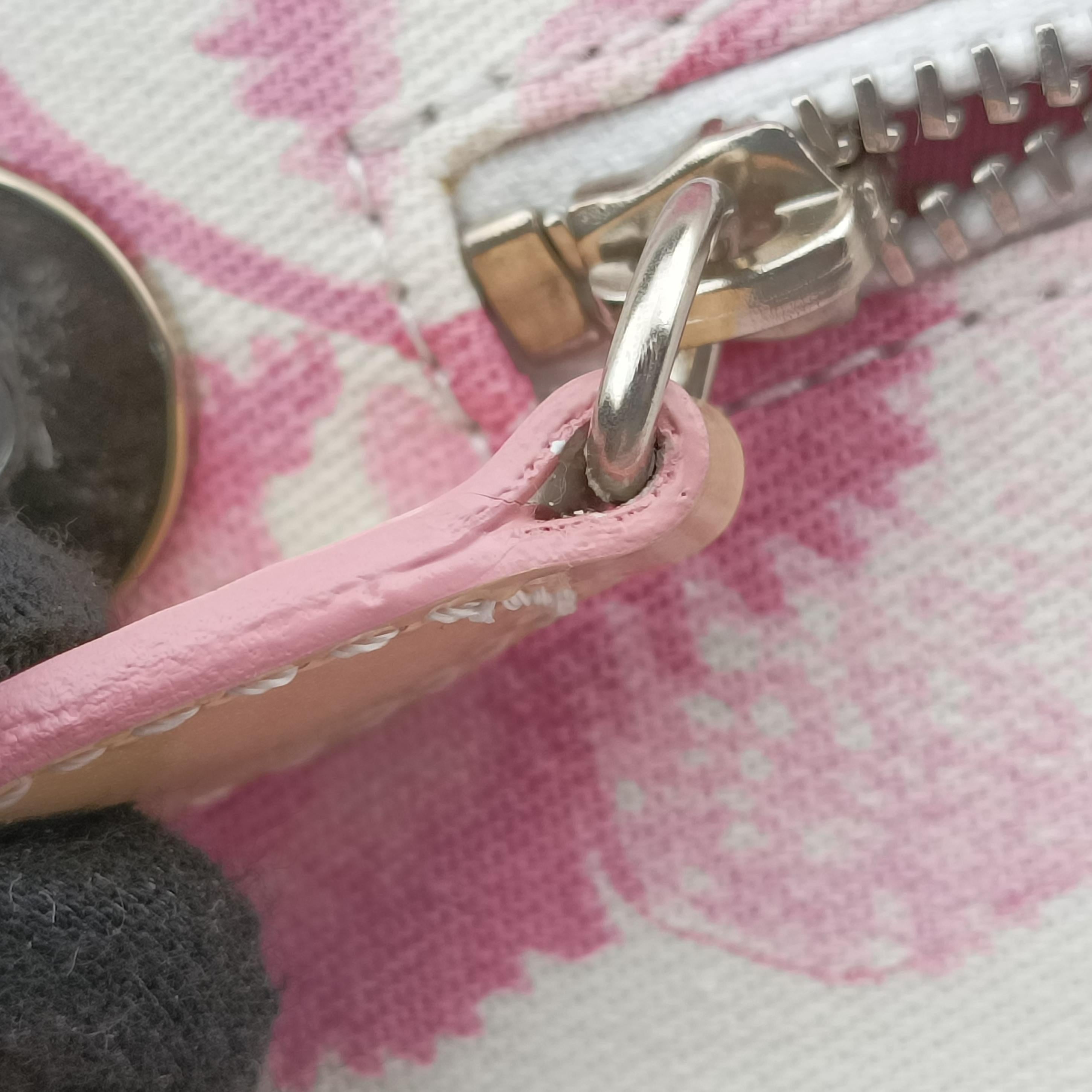 Pre-owned Christian Dior Logogram Ivory x Pink x Multicolor canvas  shoulderbag | stylenewstar