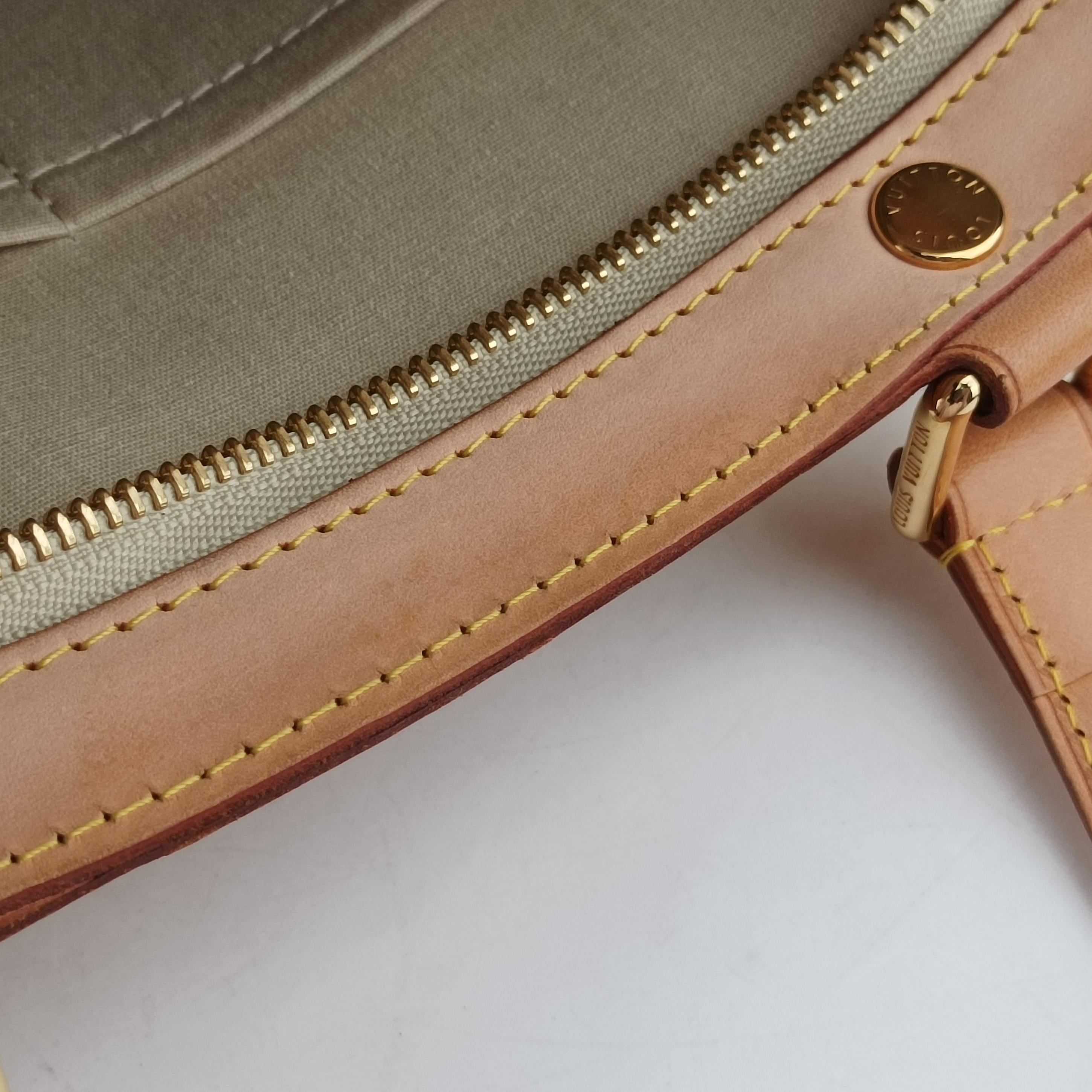 Secondhand Louis Vuitton Brea MM Broncorail Vernis M91456 shoulderbag | stylenewstar