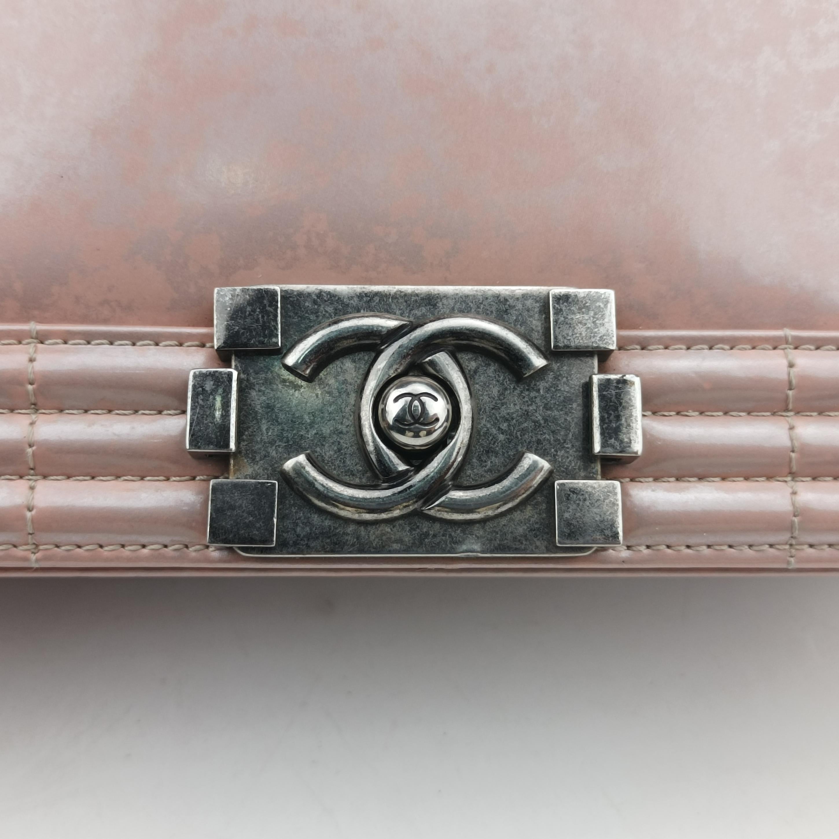 Secondhand Chanel BOY CHANEL Pink Patent A67018 shoulderbag | stylenewstar
