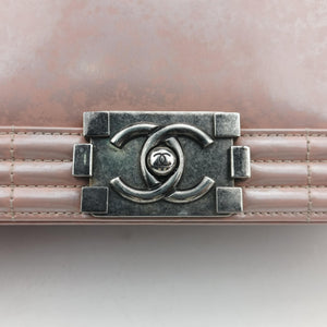 Secondhand Chanel BOY CHANEL Pink Patent A67018 shoulderbag | stylenewstar