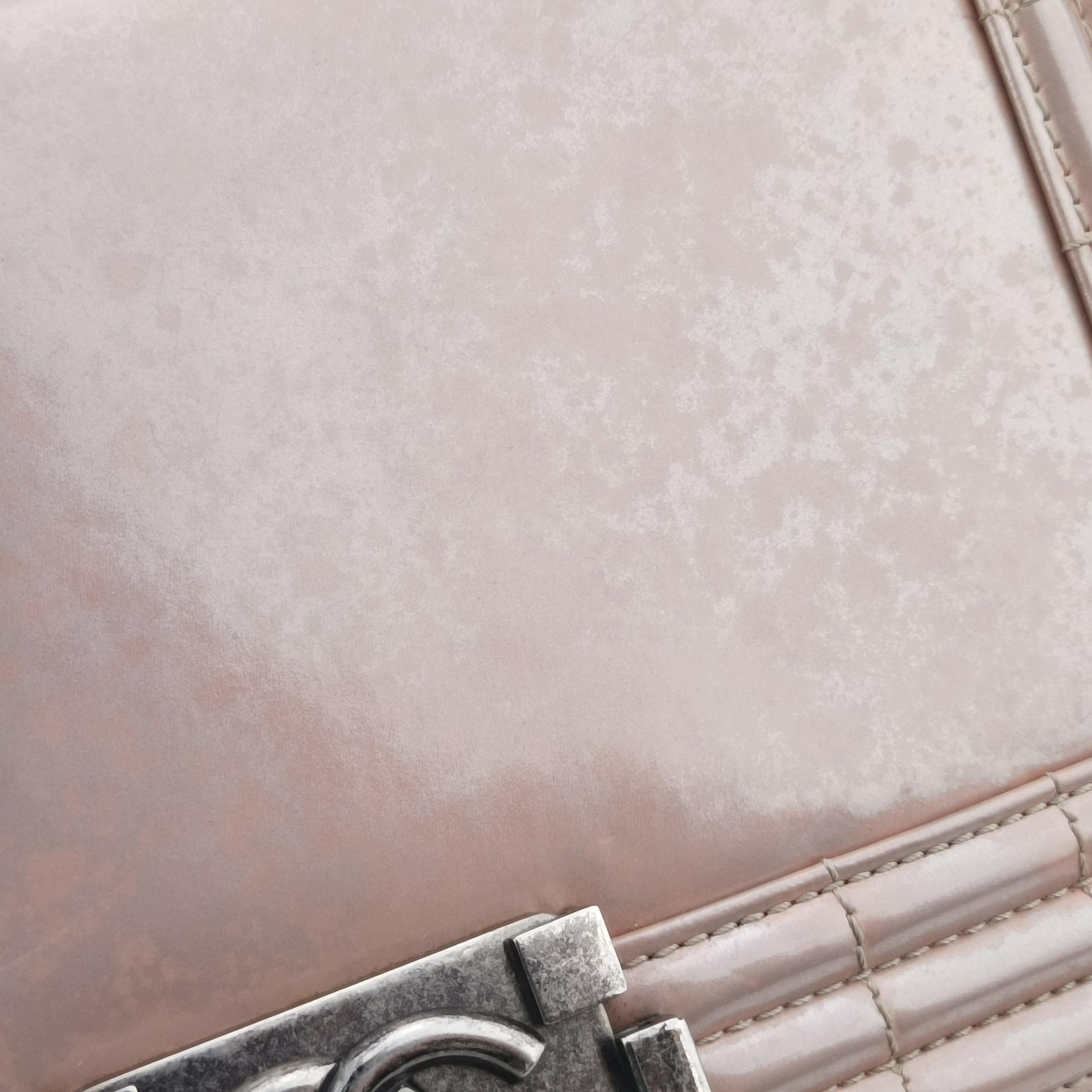 Secondhand Chanel BOY CHANEL Pink Patent A67018 shoulderbag | stylenewstar