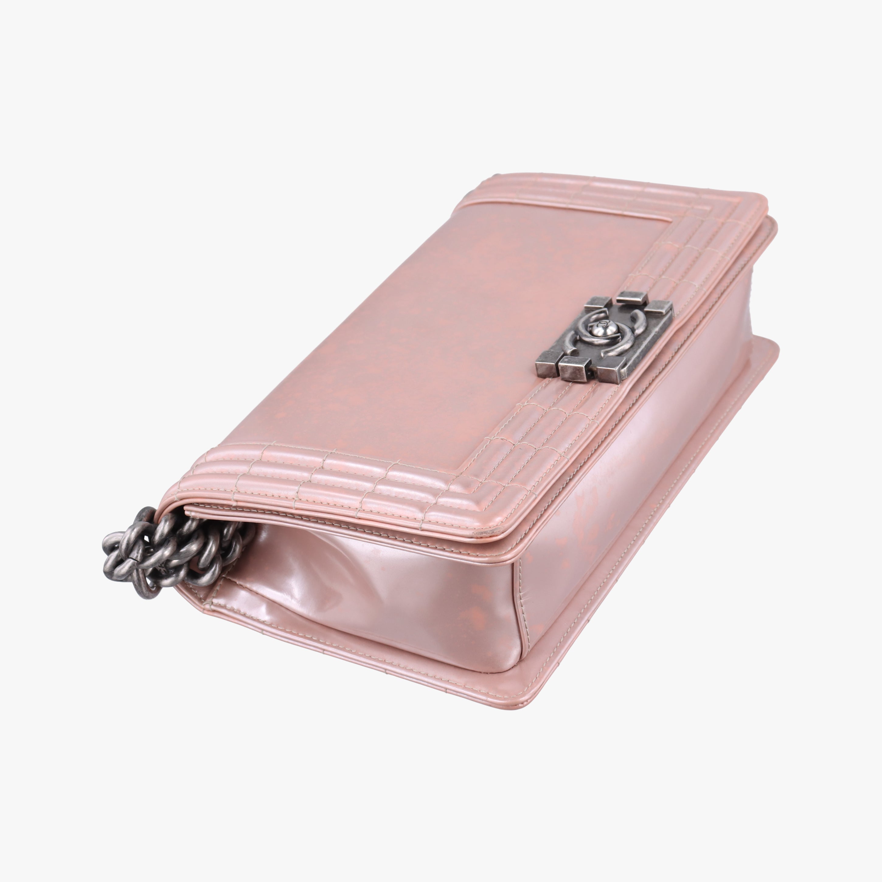 Secondhand Chanel BOY CHANEL Pink Patent A67018 shoulderbag | stylenewstar