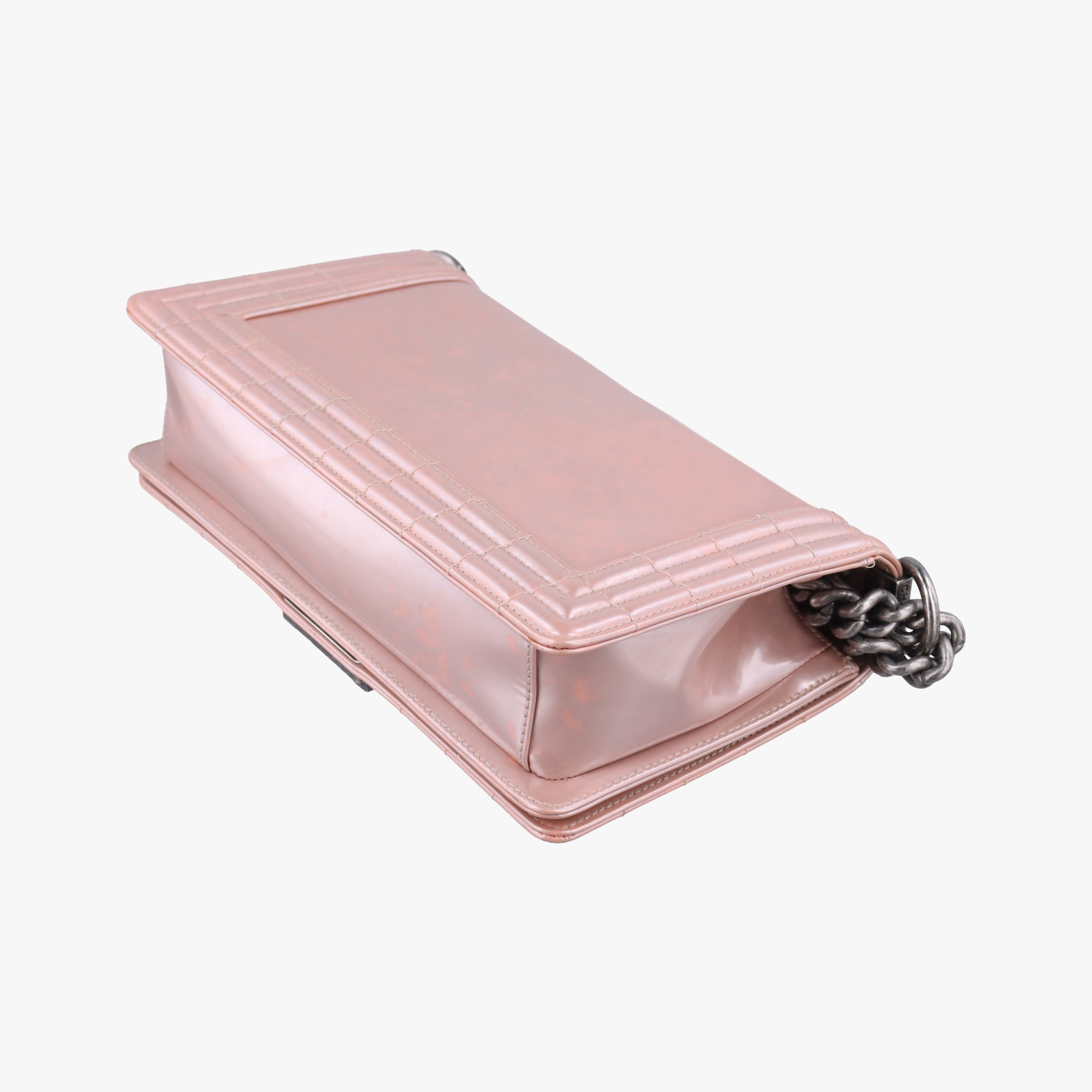 Secondhand Chanel BOY CHANEL Pink Patent A67018 shoulderbag | stylenewstar