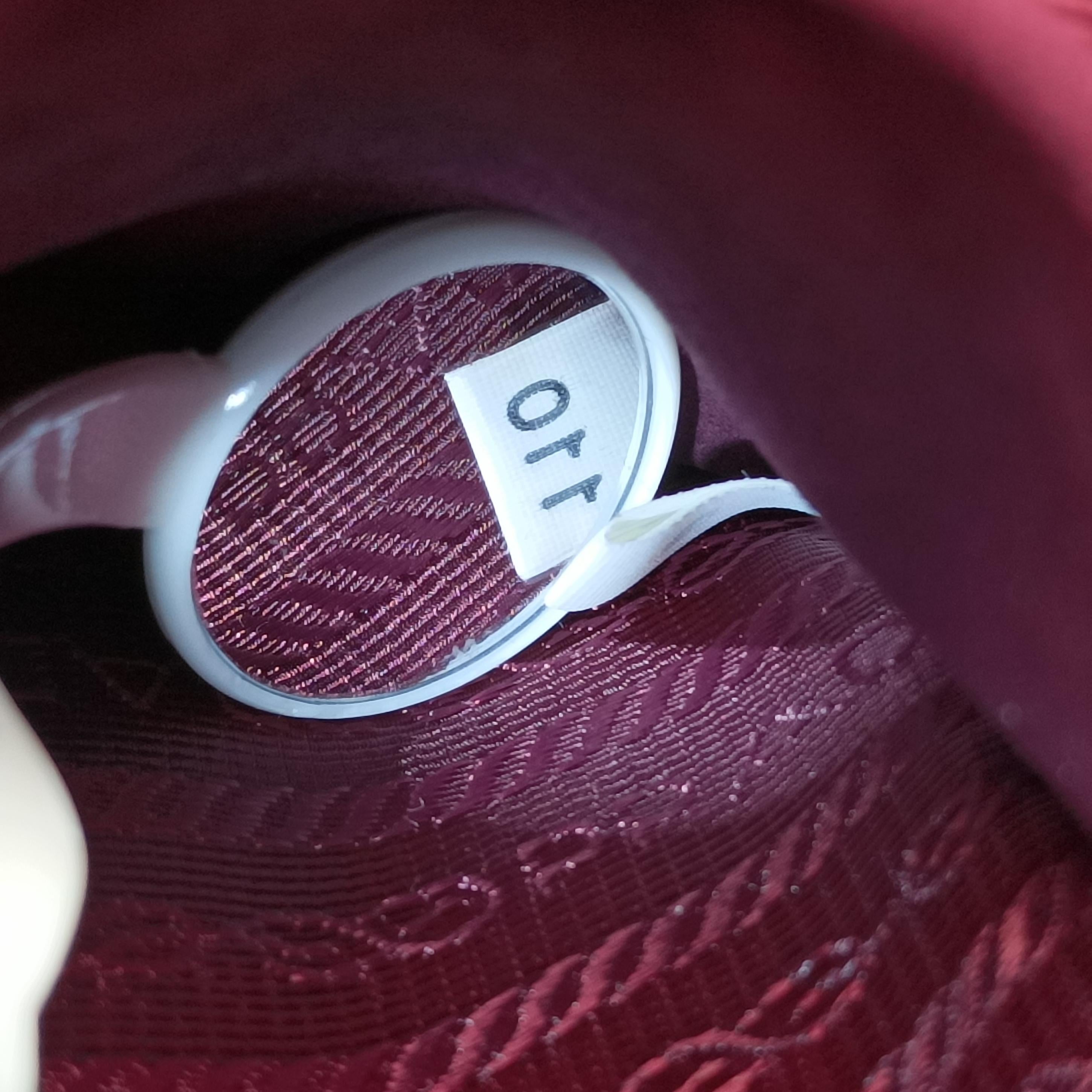 Pre-owned Prada Animalier Cahier Lions Head Red×Pink Velvet 1BD089 shoulderbag | stylenewstar