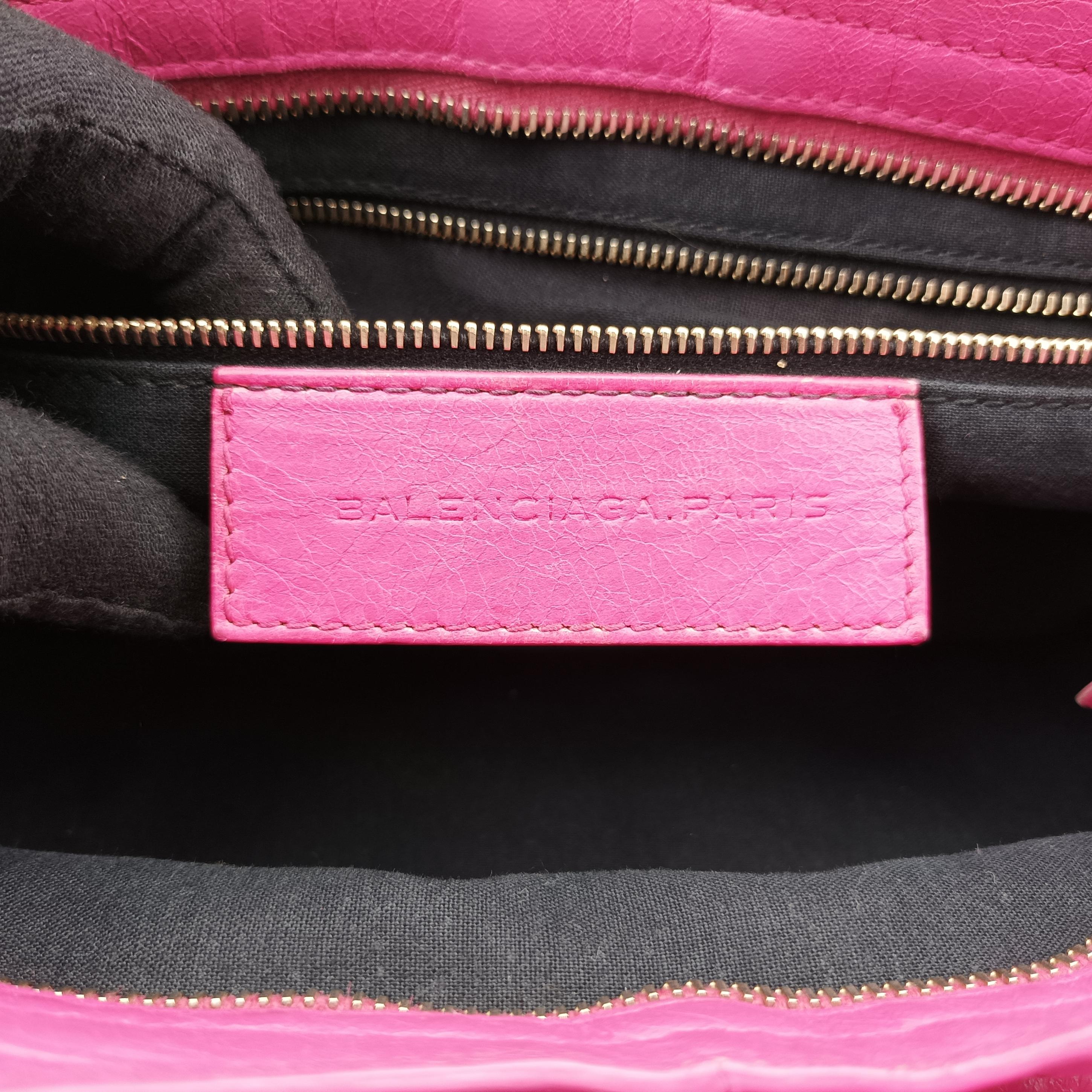 Secondhand Balenciaga Classic City Pink leather  shoulderbag | stylenewstar