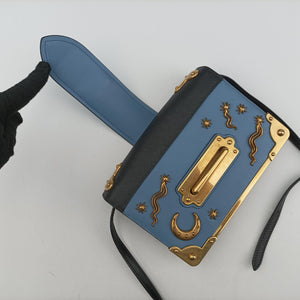 Pre-owned Prada City Calf Astrology Cahier ブルー×ブラック Saffiano leather×Leather  shoulderbag | stylenewstar