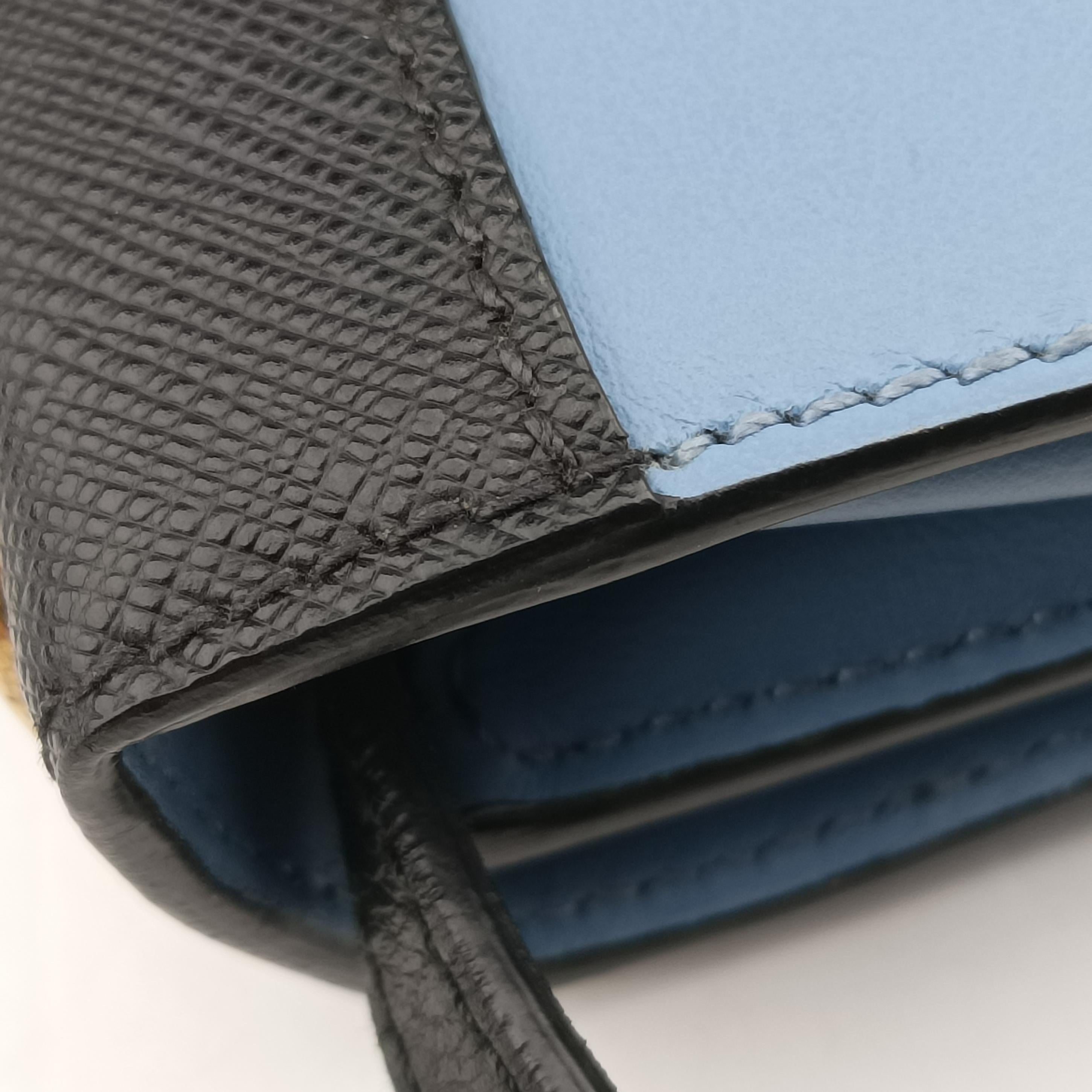 Pre-owned Prada City Calf Astrology Cahier ブルー×ブラック Saffiano leather×Leather  shoulderbag | stylenewstar