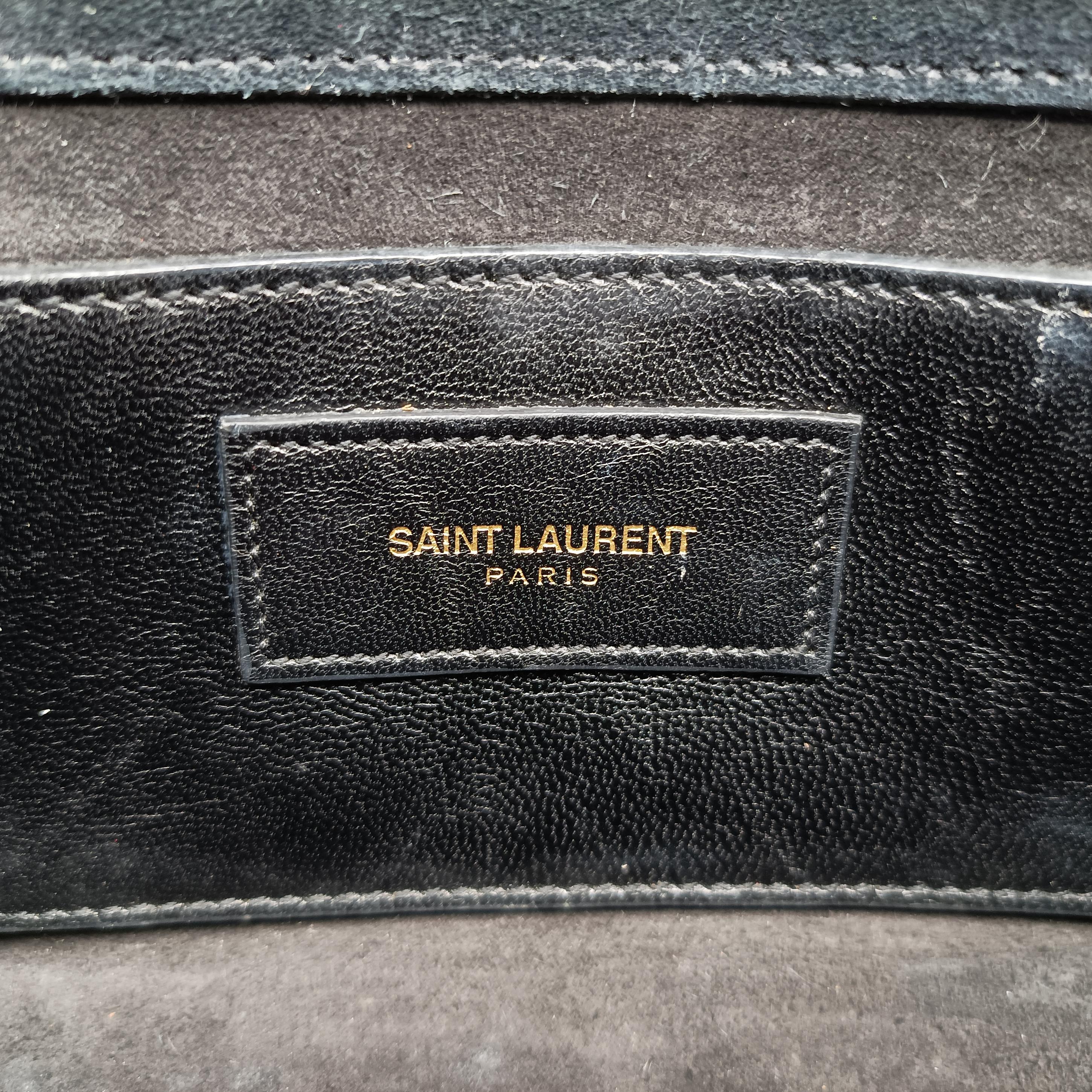 Secondhand Yves Saint Laurent KATE Silver Leather 354120 shoulderbag | stylenewstar