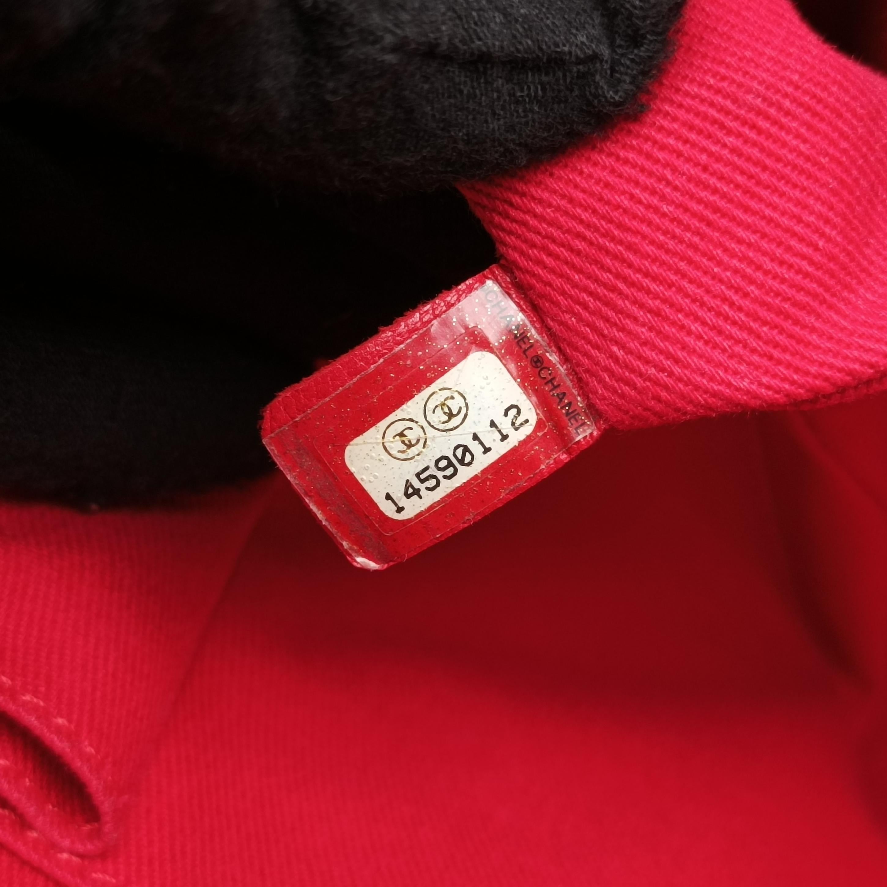 Pre-owned Chanel Mademoiselle Bowling Red Patent A50558 handbag | stylenewstar