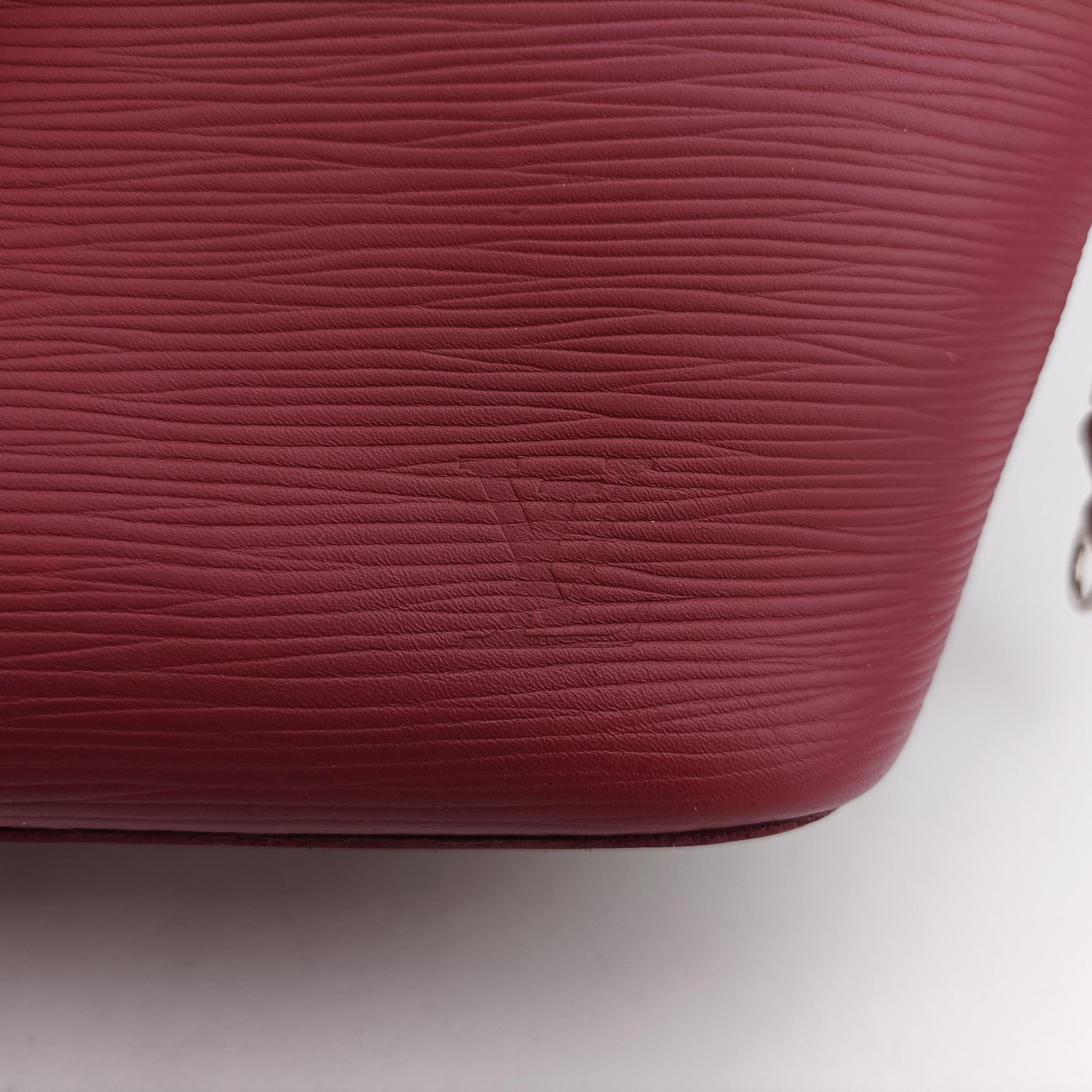 Pre-owned Louis Vuitton Neverfull MM Fuchsia EPI M40882 handbag | stylenewstar