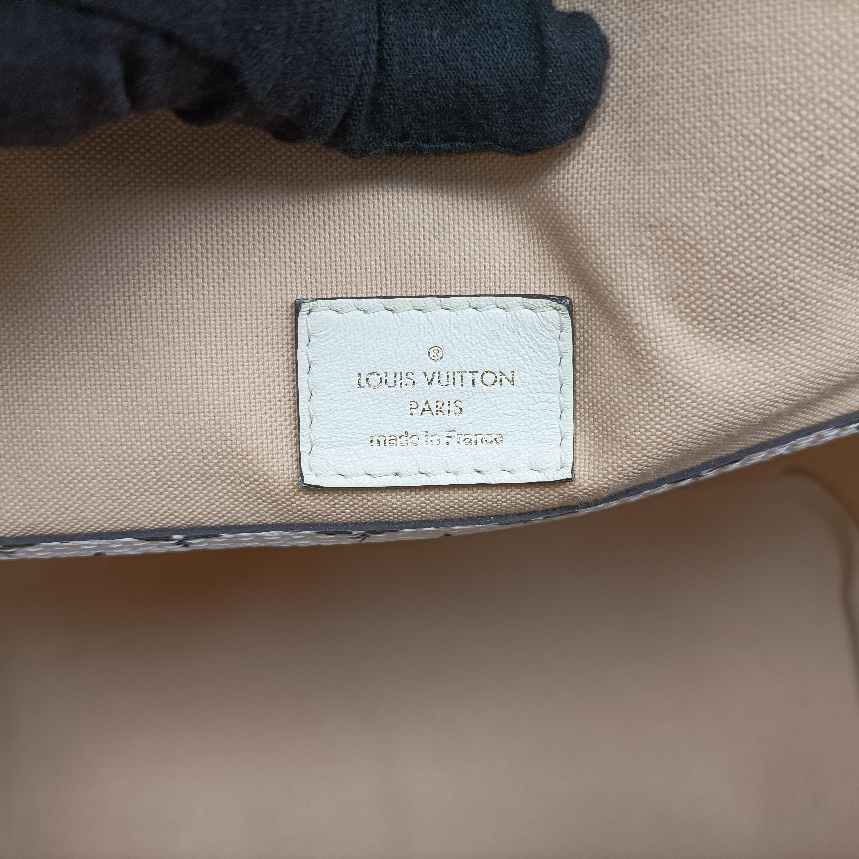 Pre-owned Louis Vuitton Neverfull MM Green Monogram Giant M44568 shoulderbag | stylenewstar