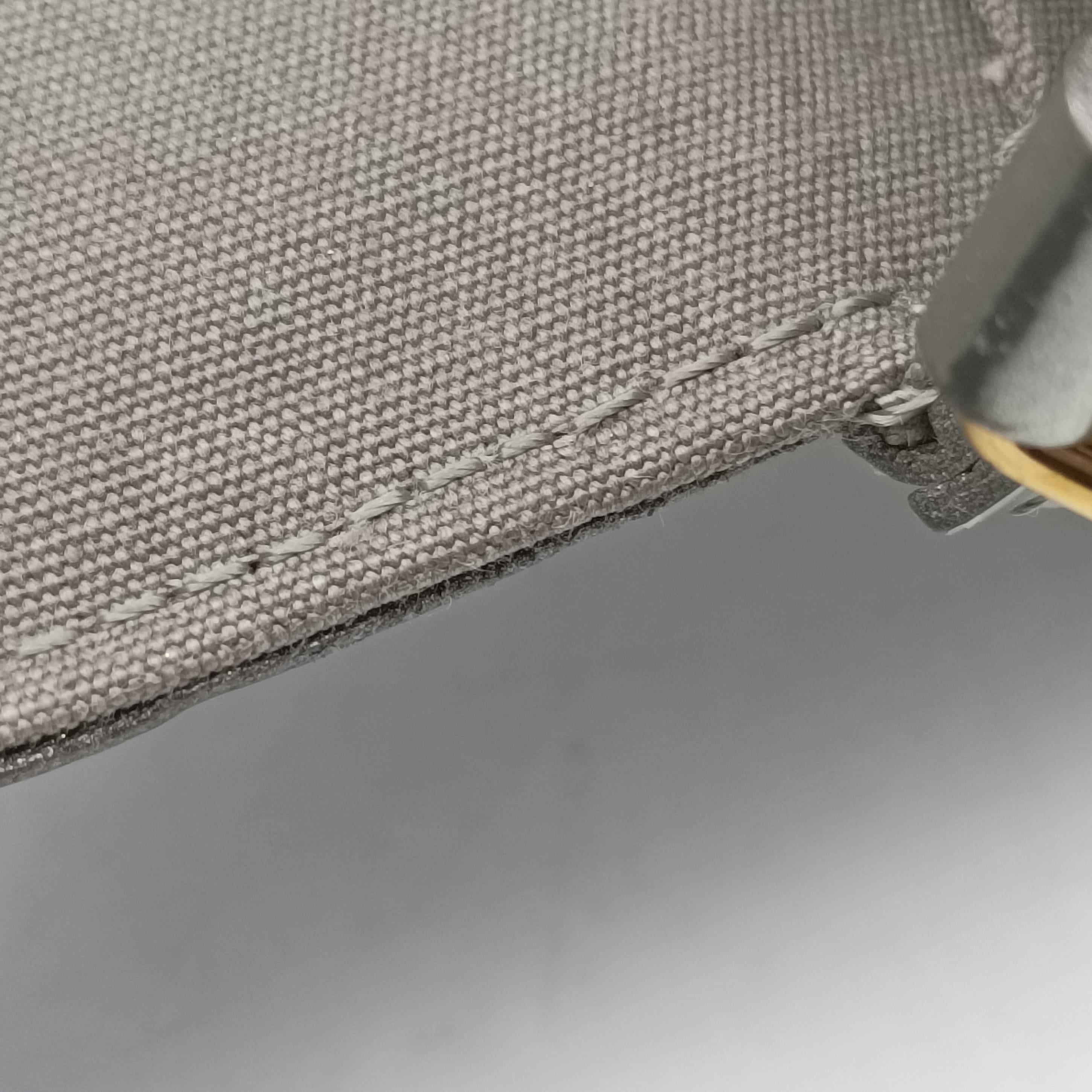 Vintage Louis Vuitton Pochette Felice Silver Vernis M68648 shoulderbag | stylenewstar