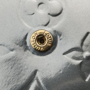 Vintage Louis Vuitton Pochette Felice Silver Vernis M68648 shoulderbag | stylenewstar