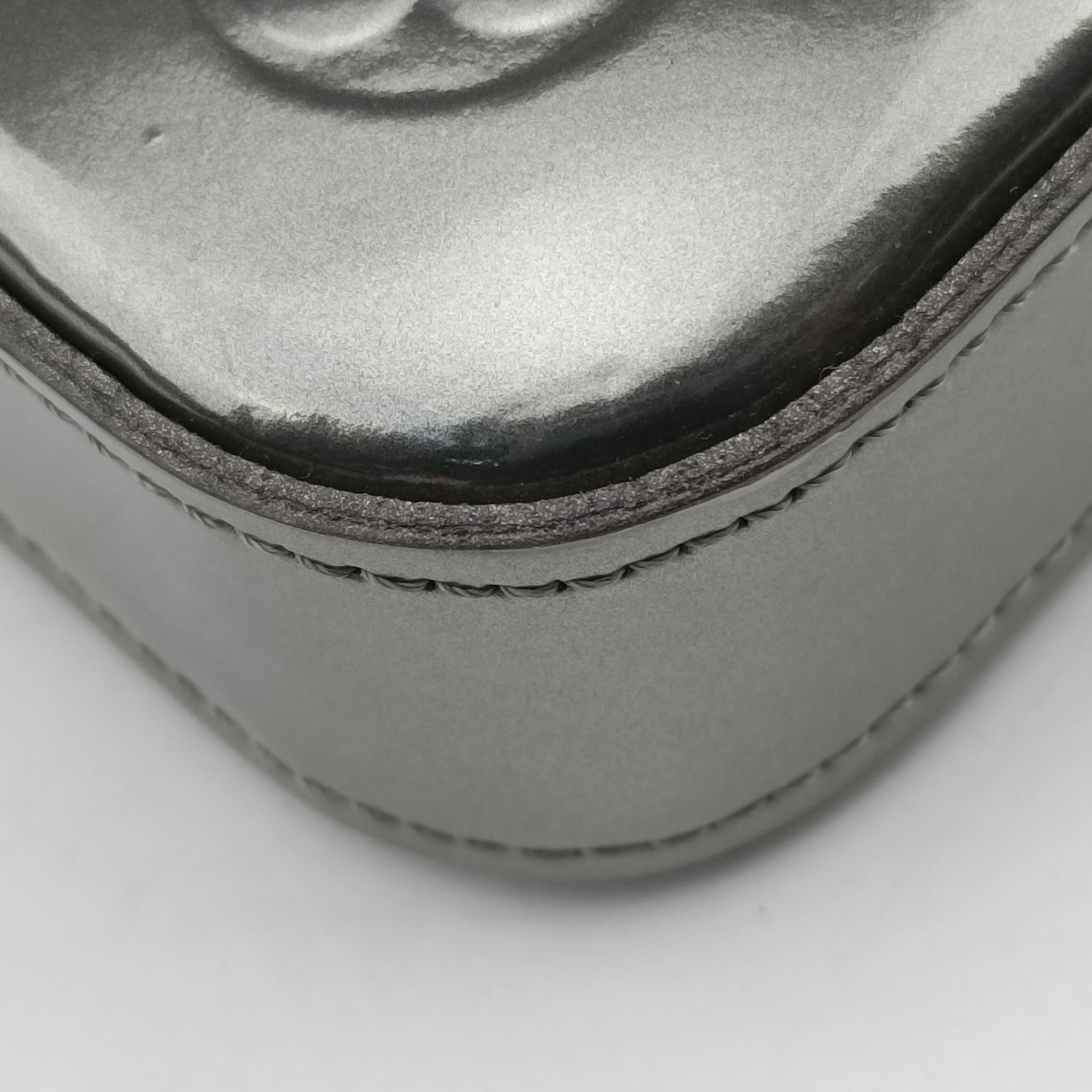 Vintage Louis Vuitton Pochette Felice Silver Vernis M68648 shoulderbag | stylenewstar