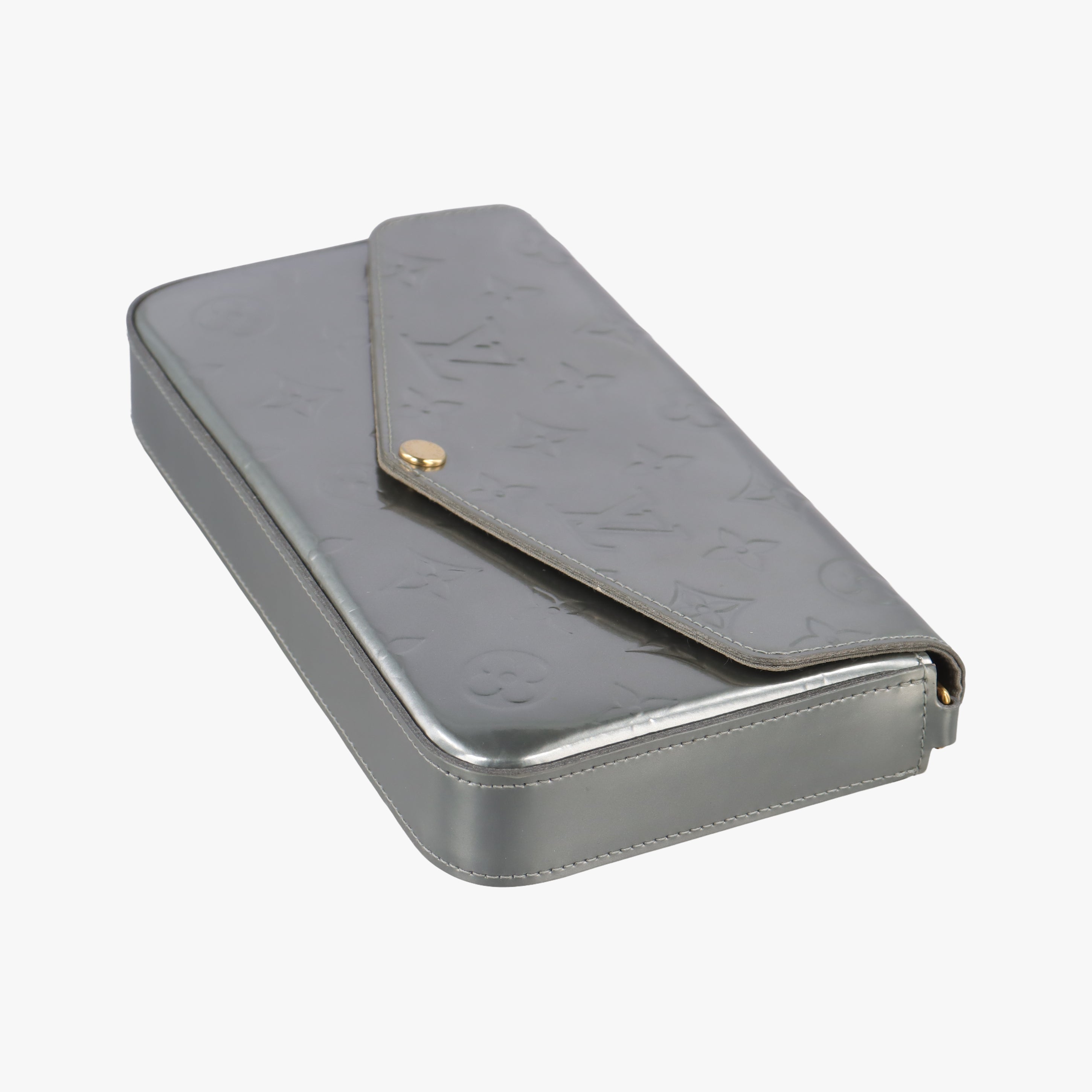 Vintage Louis Vuitton Pochette Felice Silver Vernis M68648 shoulderbag | stylenewstar