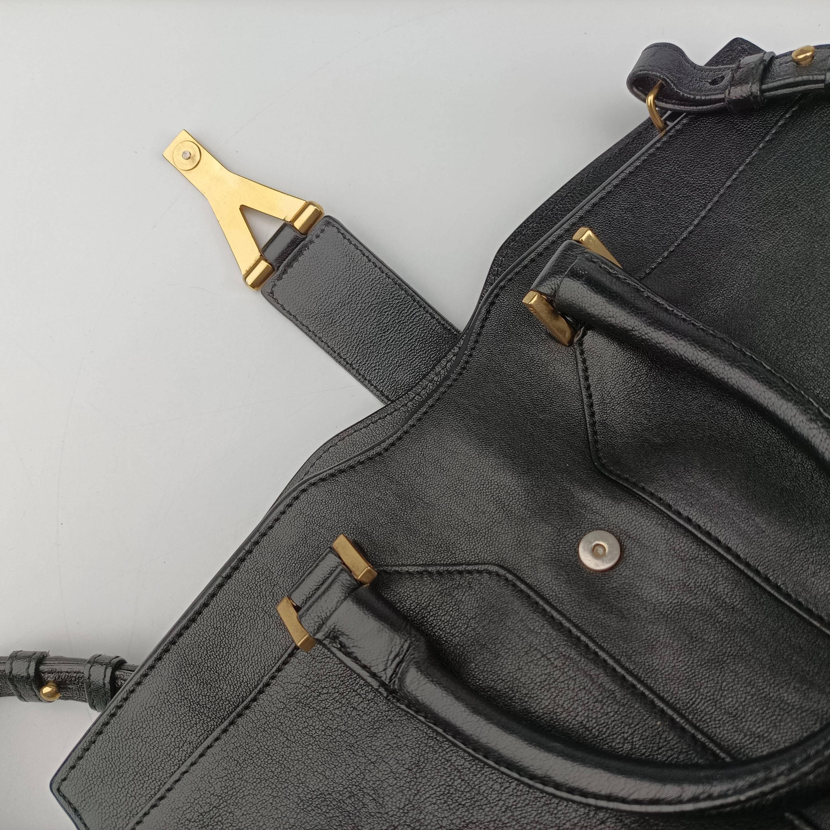 Pre-owned Yves Saint Laurent Cabas ChYc Mini Black Leather 311222 shoulderbag | stylenewstar