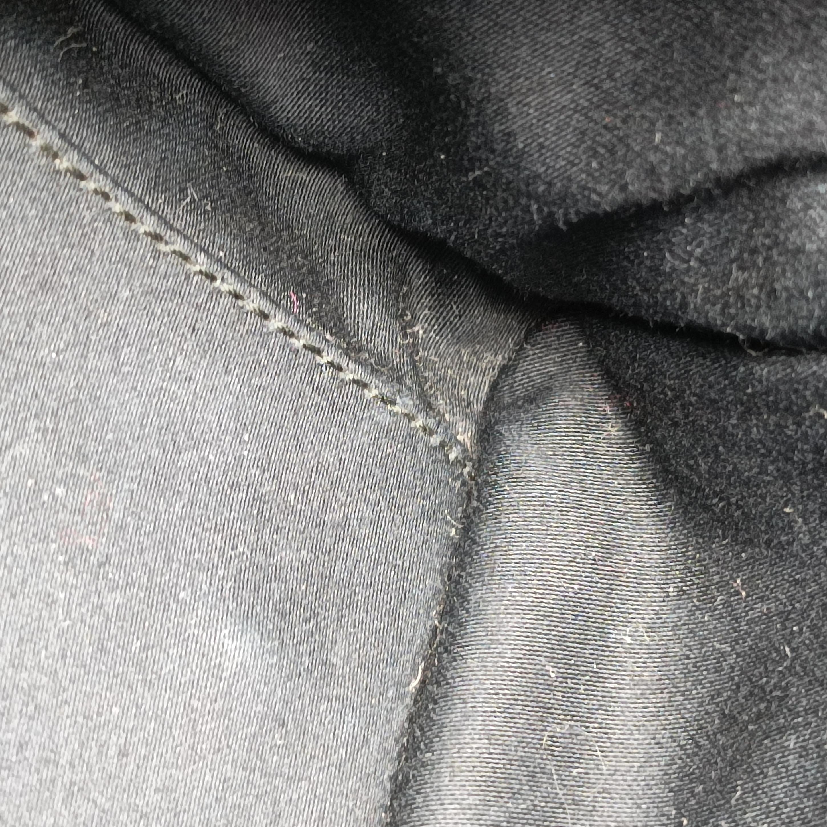 Pre-owned Yves Saint Laurent Cabas ChYc Mini Black Leather 311222 shoulderbag | stylenewstar