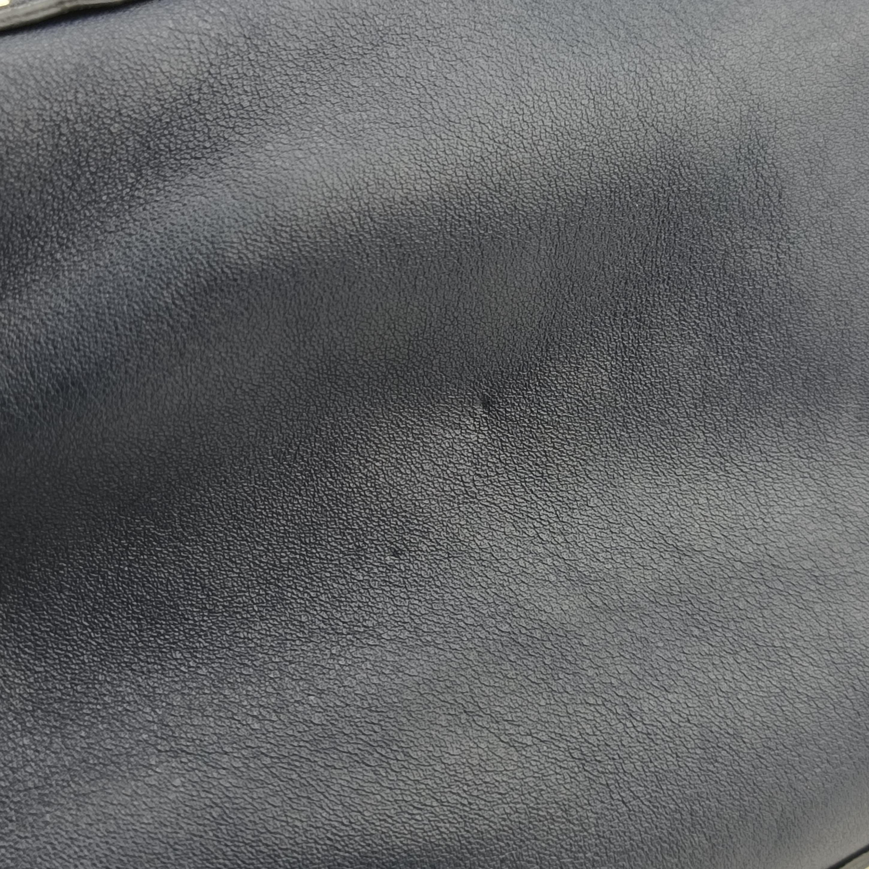 Pre-owned Valentino Rockstud Navy Leather  shoulderbag | stylenewstar