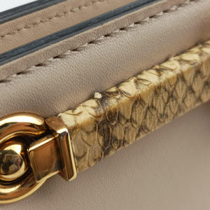 Secondhand Fendi Touch Beige Leather 8BT349 shoulderbag | stylenewstar